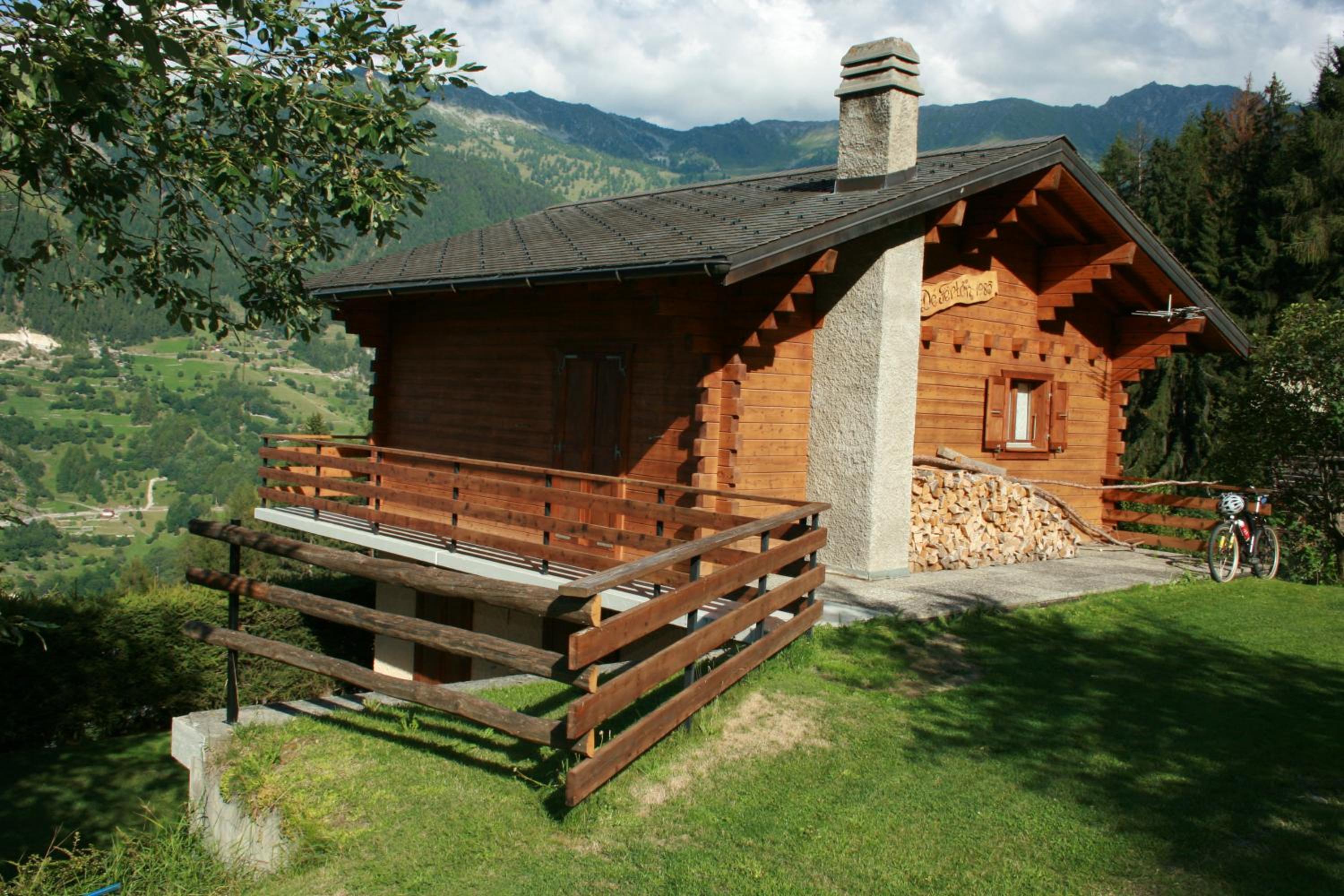 Chalet Lé Fèrtin view 2