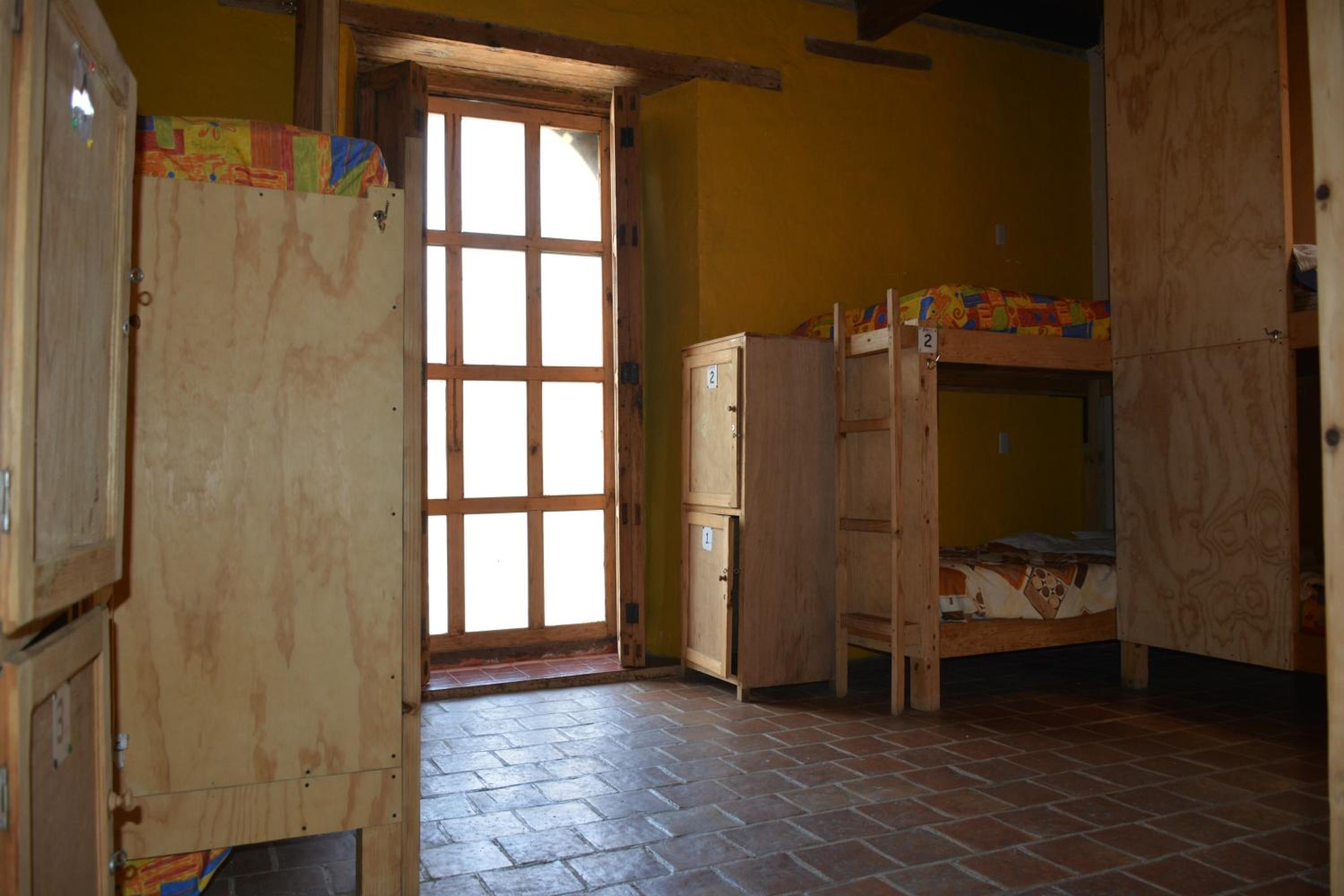 Rossco Hostel & Hotel