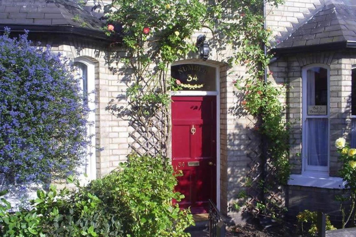 Number 34 Bed and Breakfast York view 2