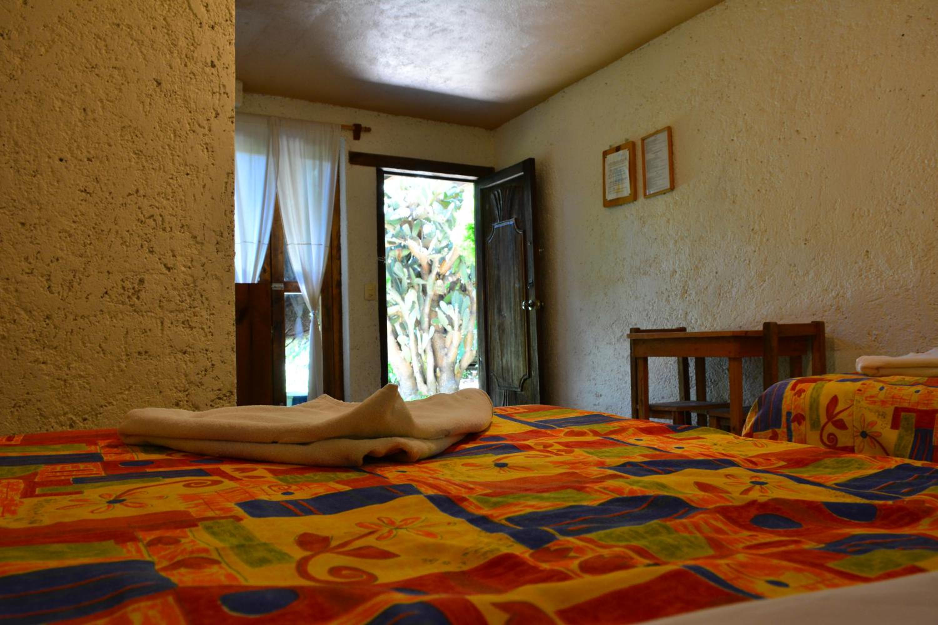 Rossco Hostel & Hotel