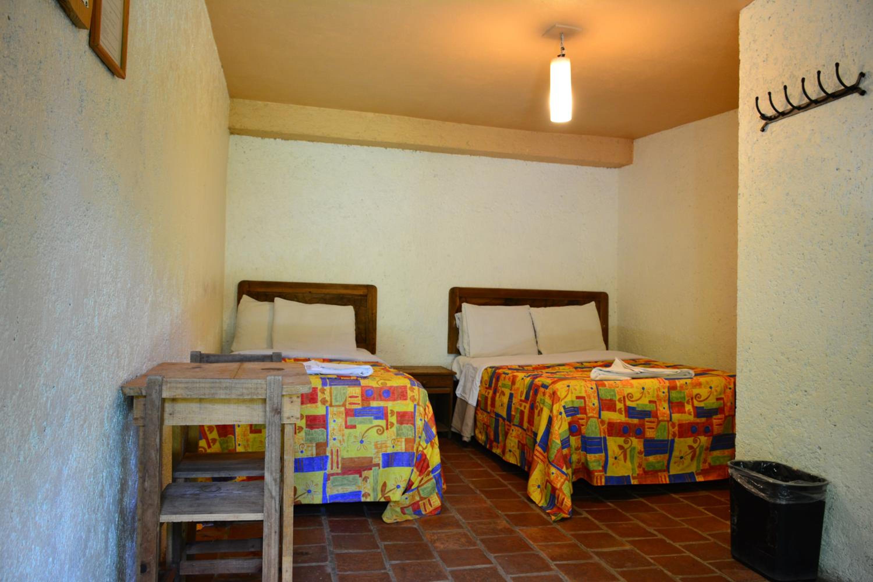 Rossco Hostel & Hotel