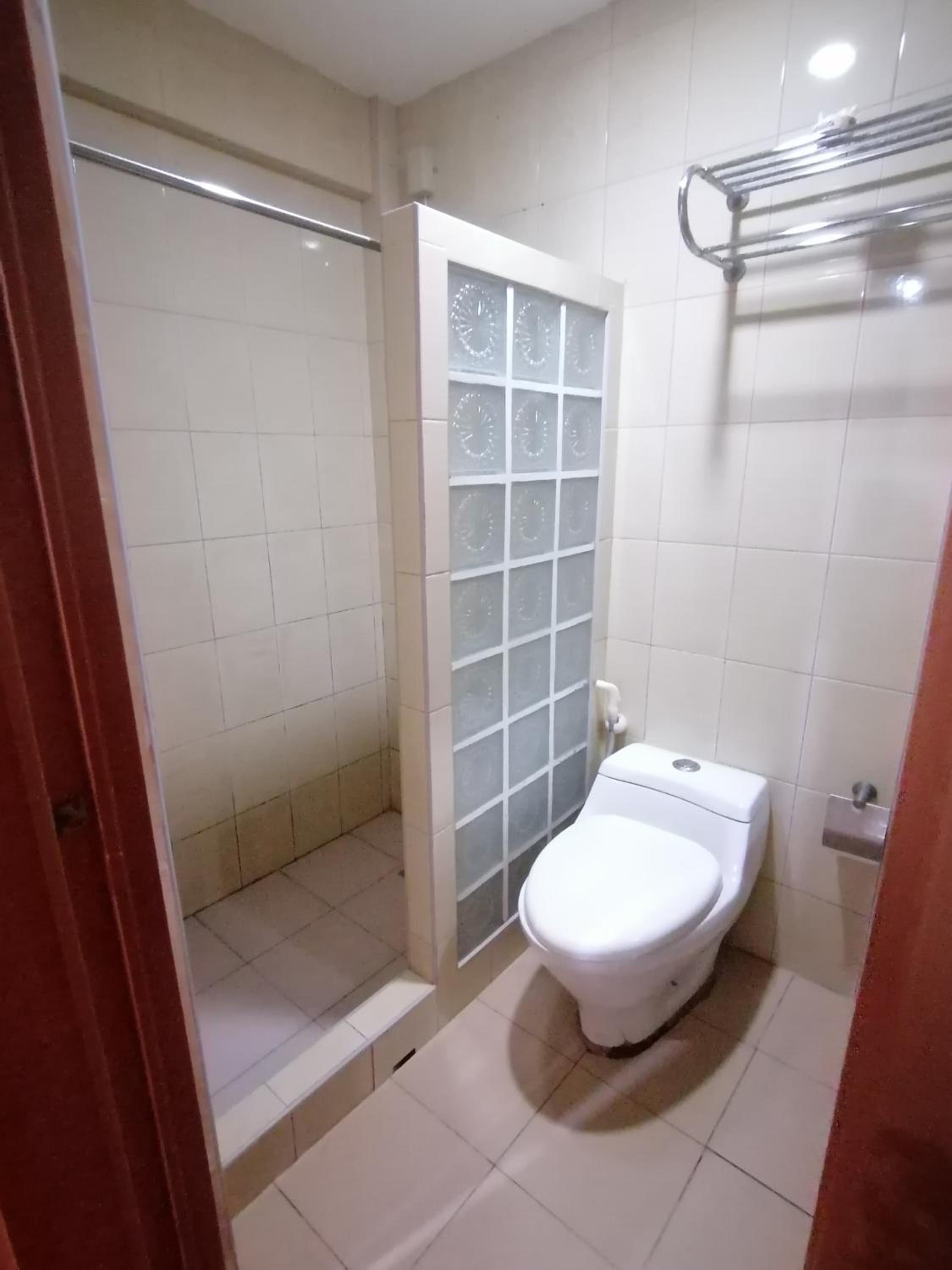 Manora Apartment