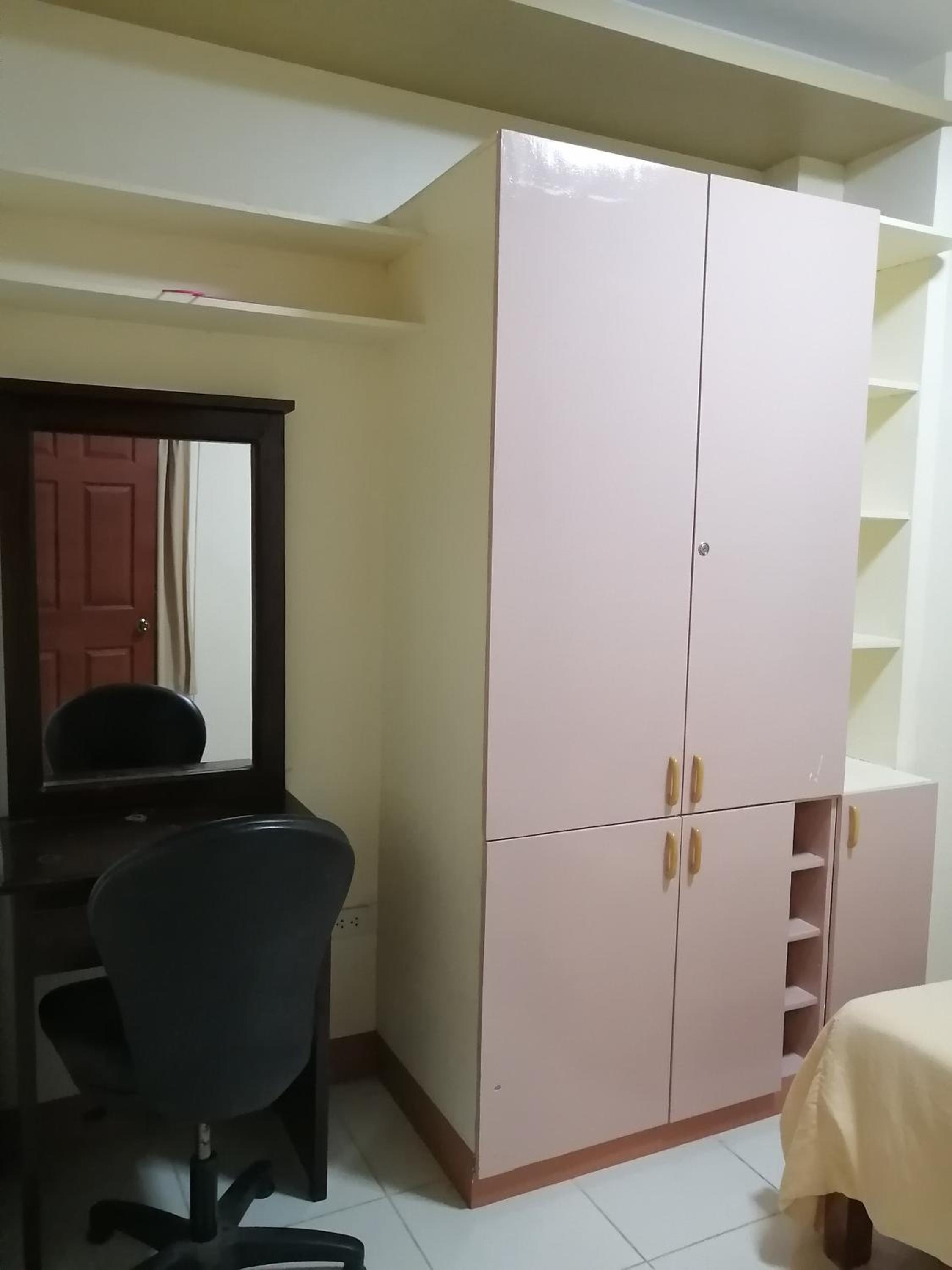 Manora Apartment