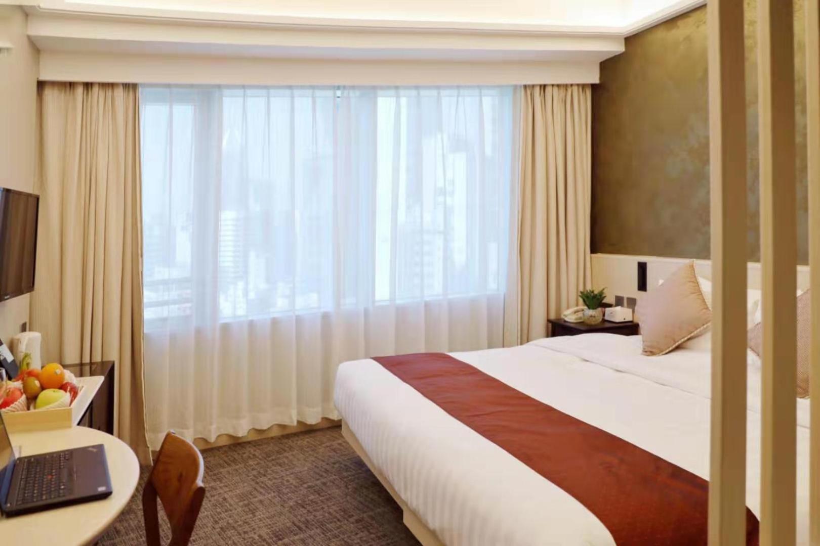 South Pacific Hotel