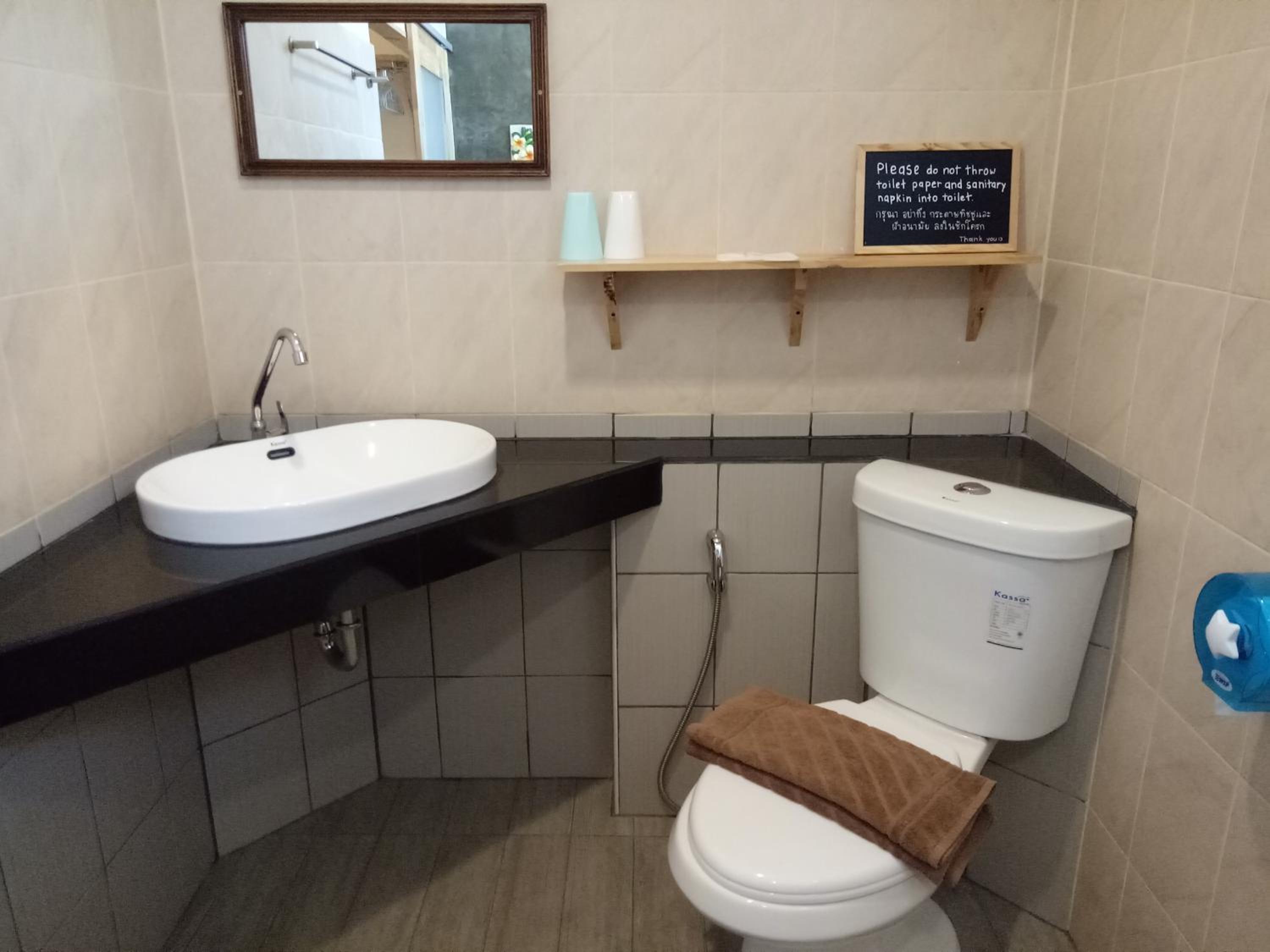 Little Guest House Hotel