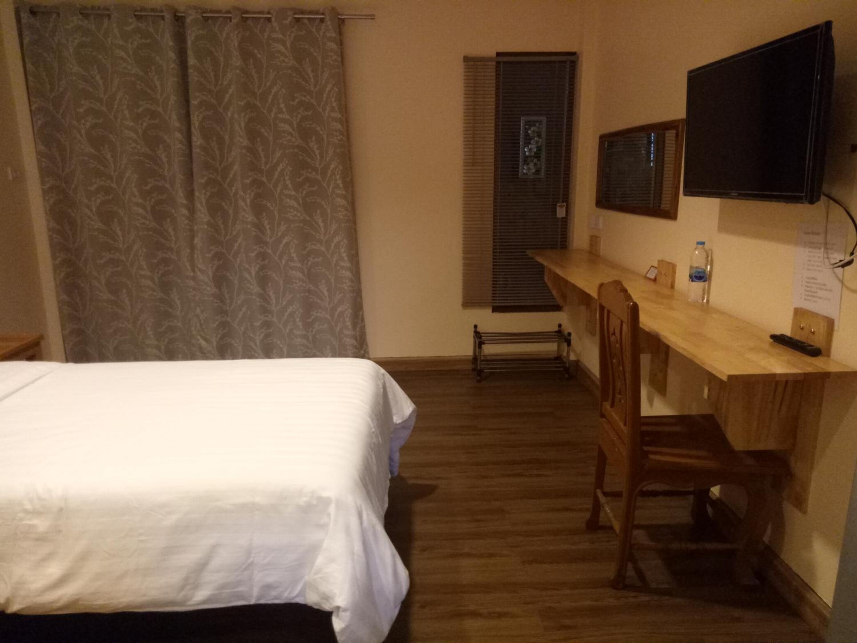 Little Guest House Hotel