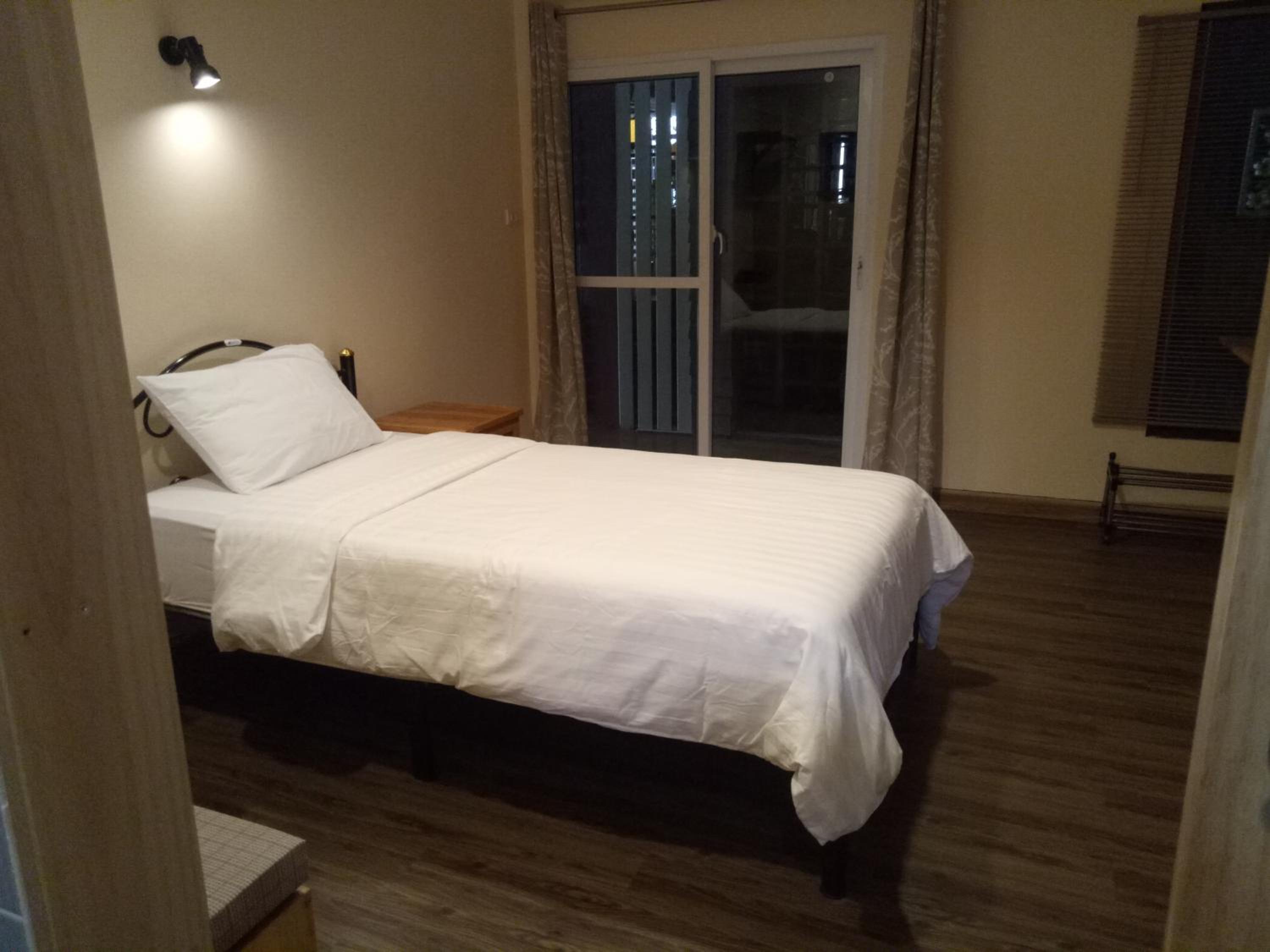 Little Guest House Hotel