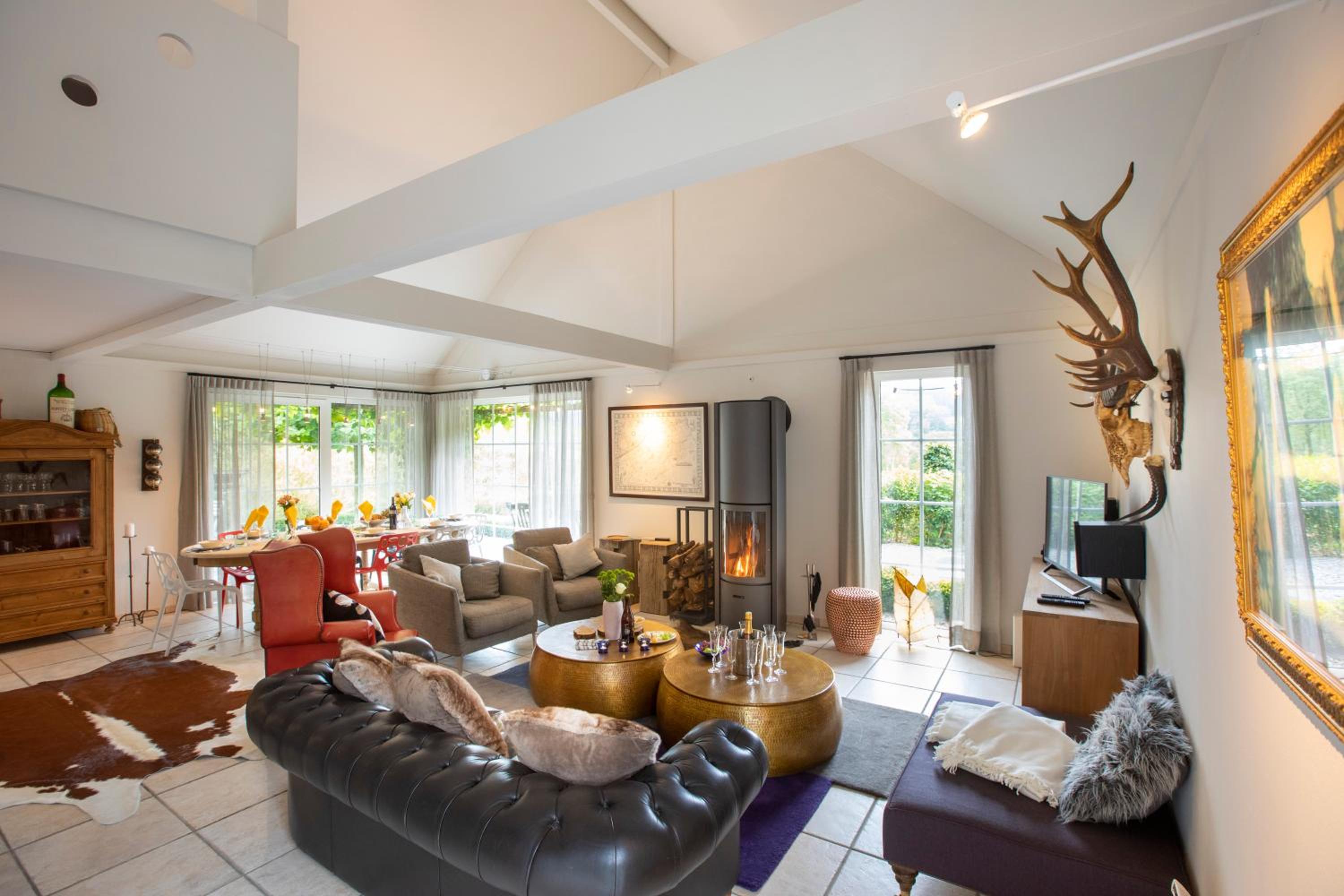 Les Avernas En Haut Romantic Getaway
