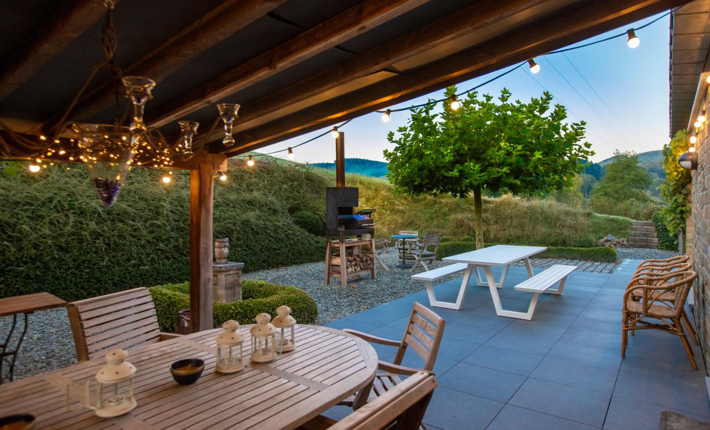 Les Avernas En Haut Romantic Getaway