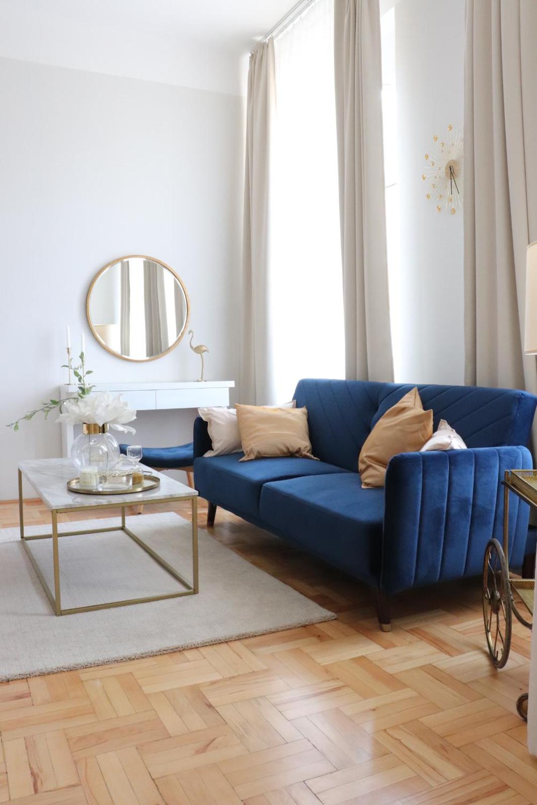 Deluxe apt with 2 bedrooms and AC view 2