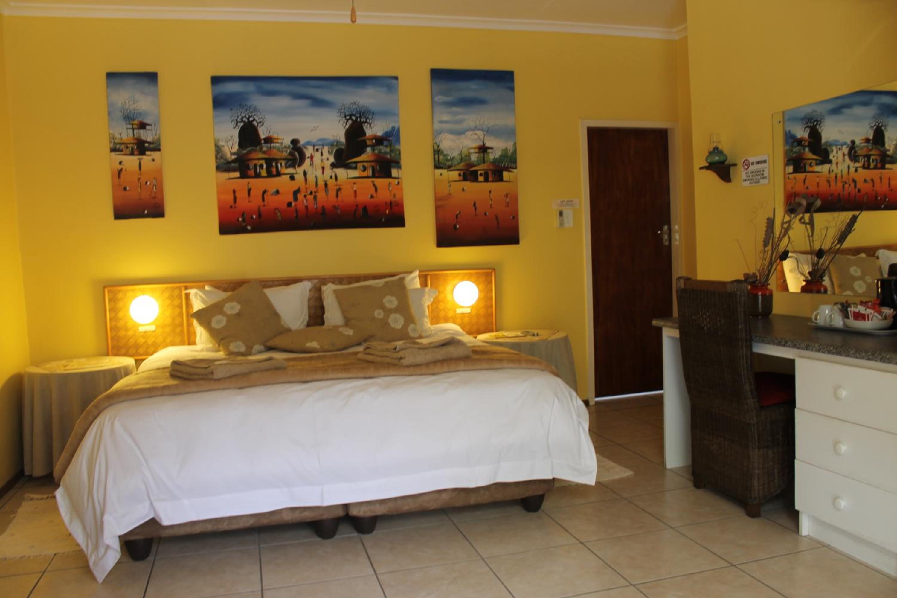 Flintstones Guest House Fourways