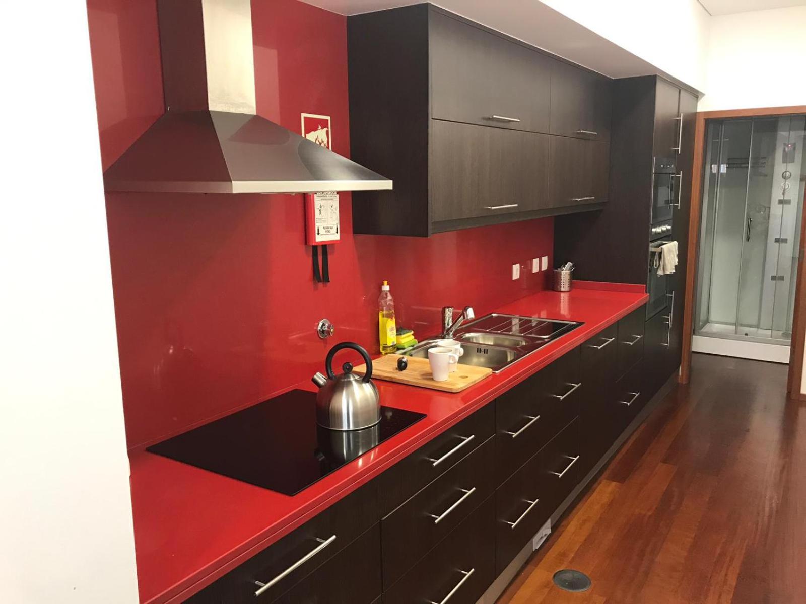 Metro Heroismo Residence view 5