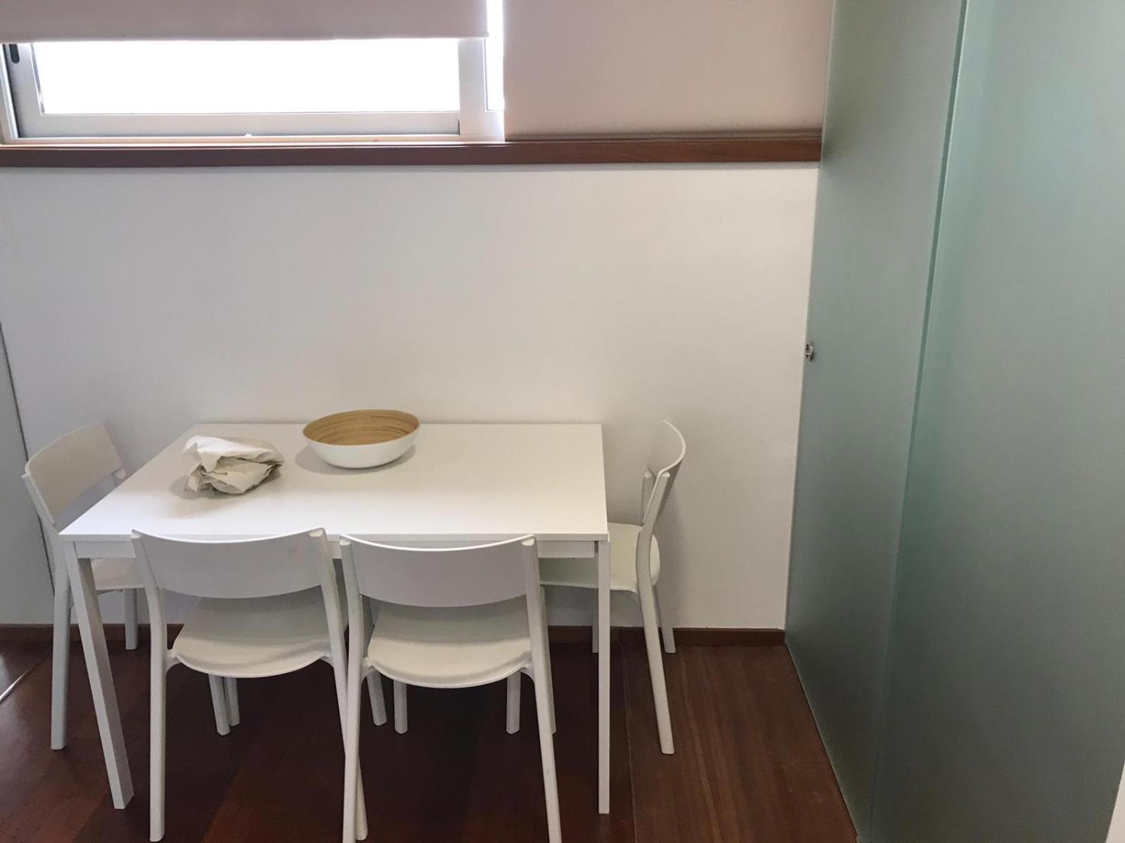Metro Heroismo Residence view 4