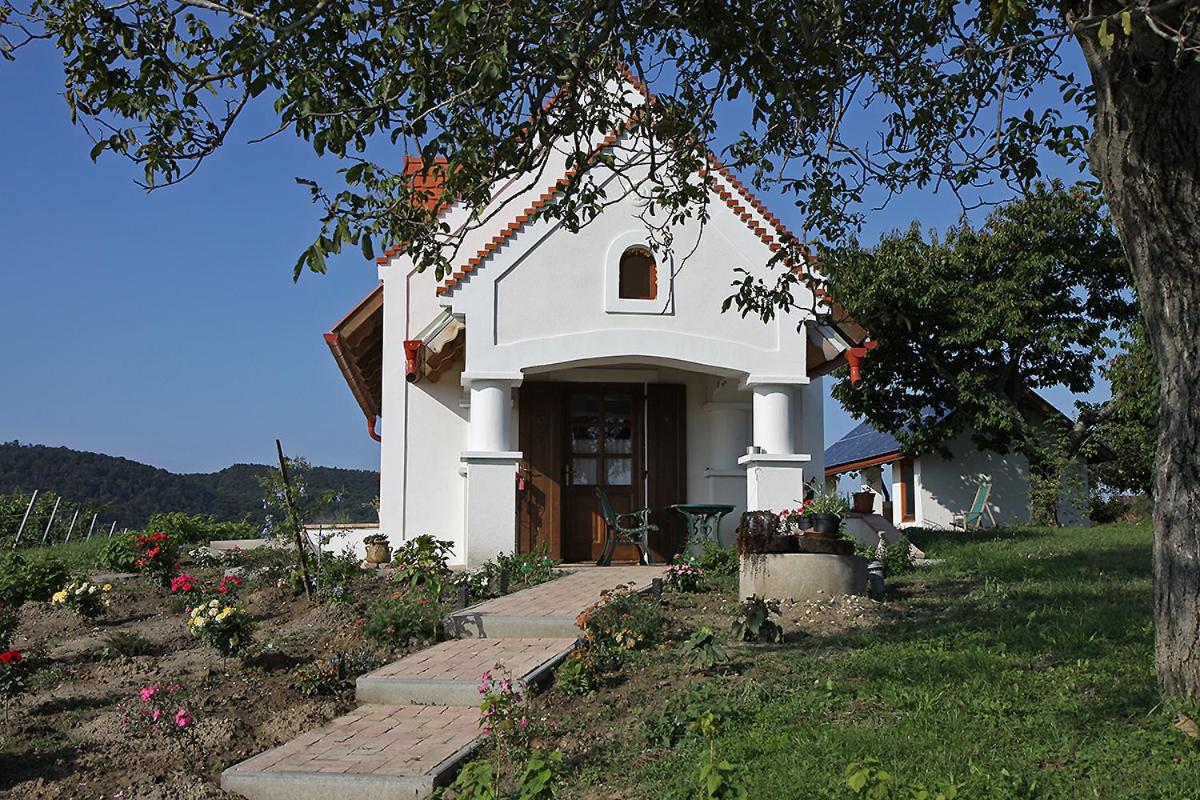 Photo 36