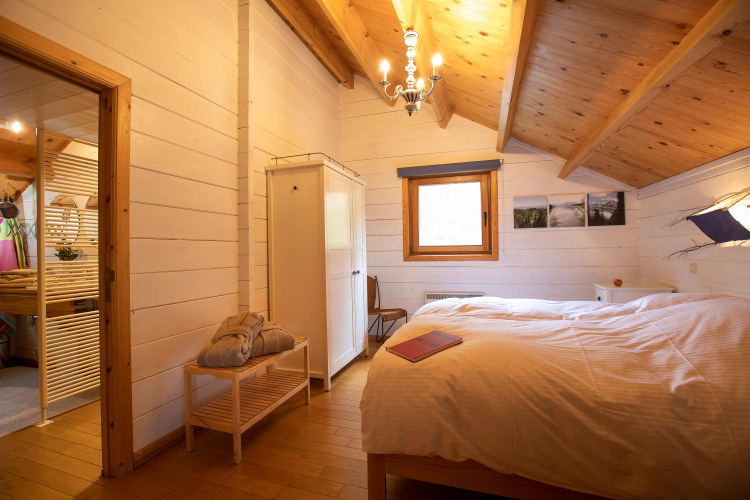 Les Avernas En Bas Romantic Getaway