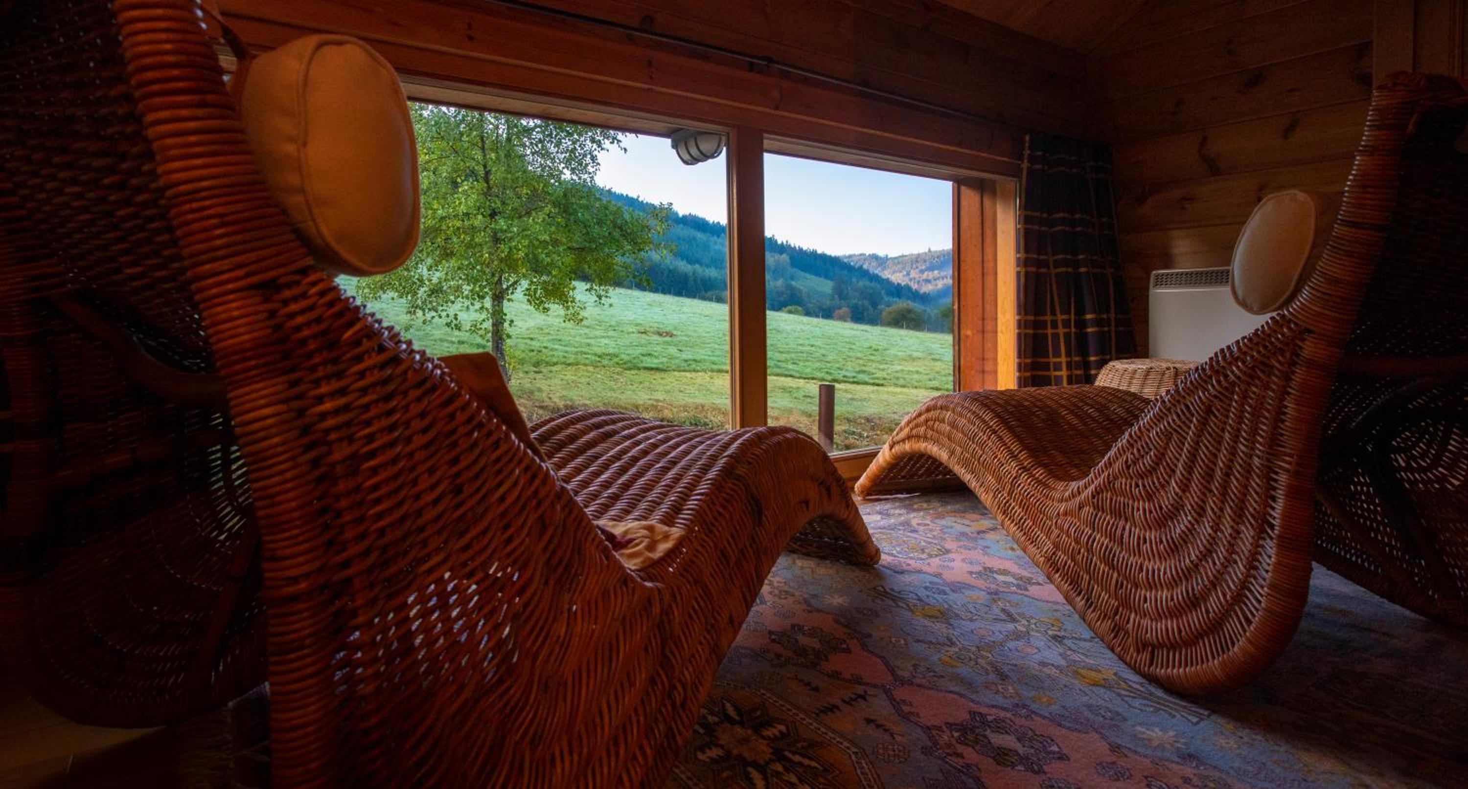 Les Avernas En Bas Romantic Getaway