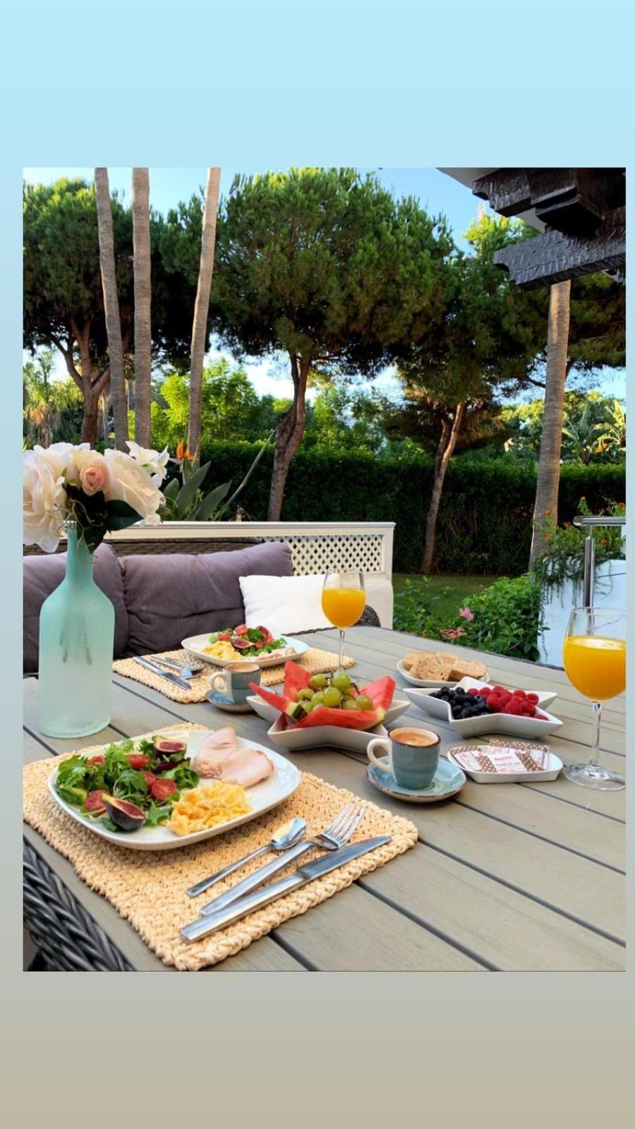 Luxury apartment in La Isla, Puerto Banus - Image 5