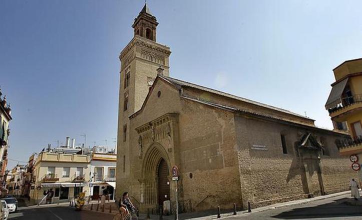 COSY DOUBLE ROOM + PRIVATE BATHROOM SEVILLA CENTER photo 5