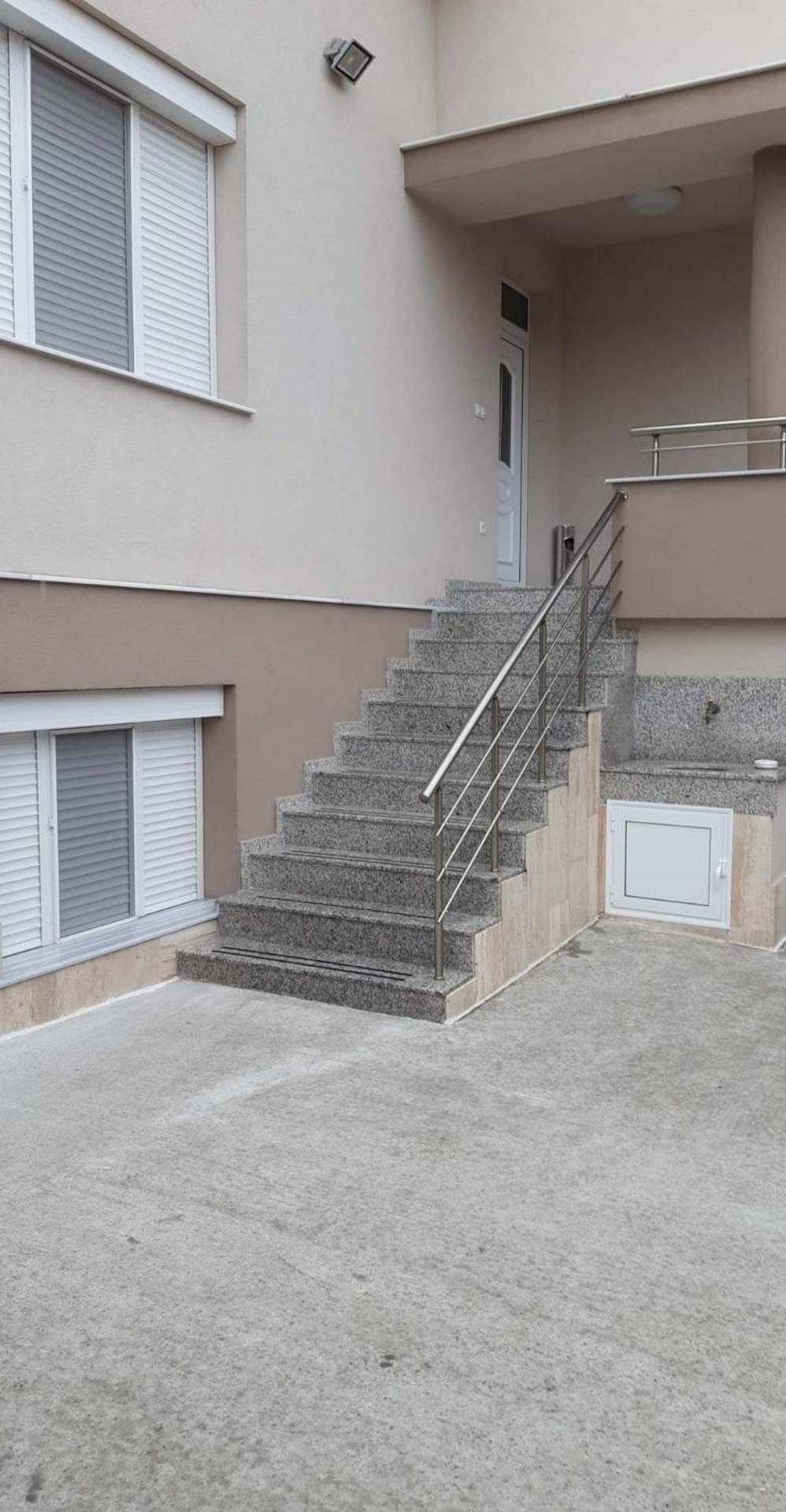 Villa Ros Guest House