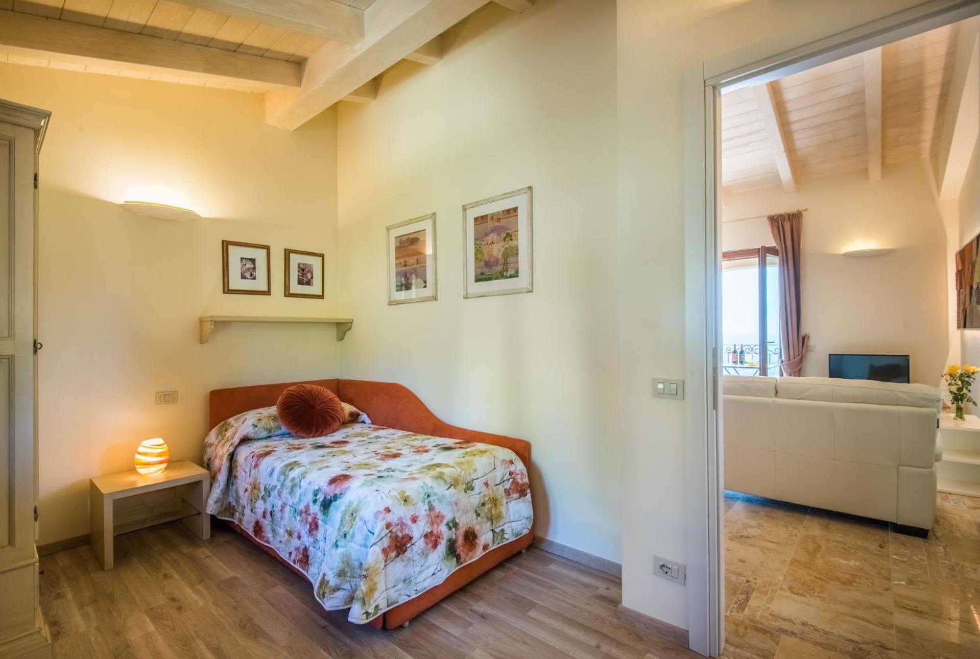 Casa Vacanze Squarcialupi view 4