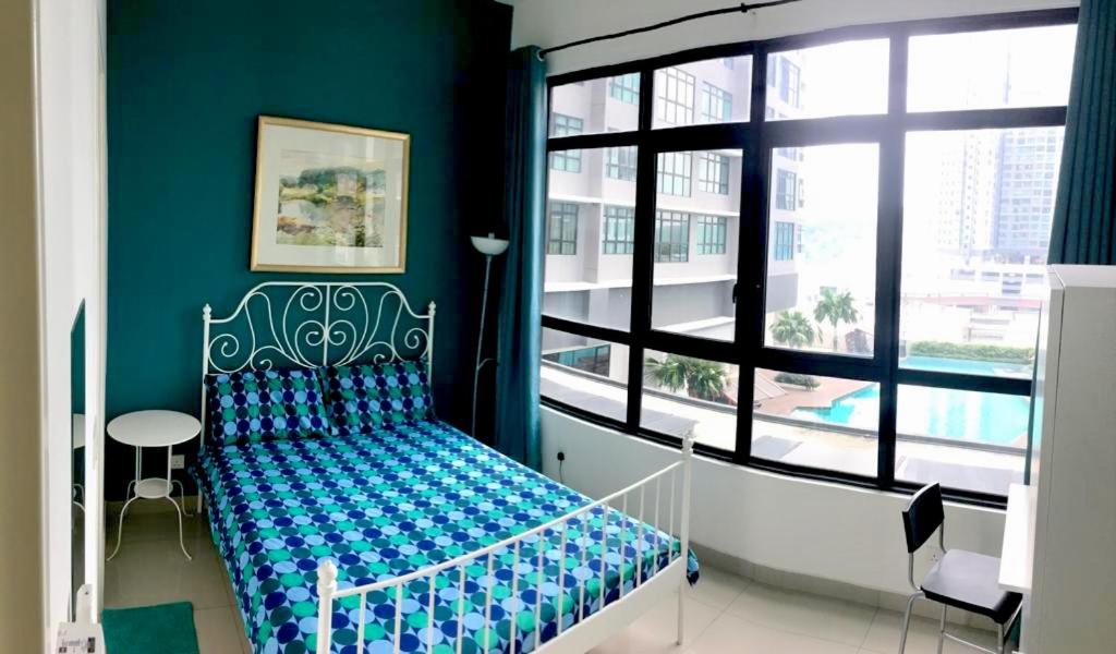 Conezion IOI Putrajaya (Rustic Suite, 3 Bedrooms, 2 Baths, WiFi, Pool & City View) by MRK photo 7