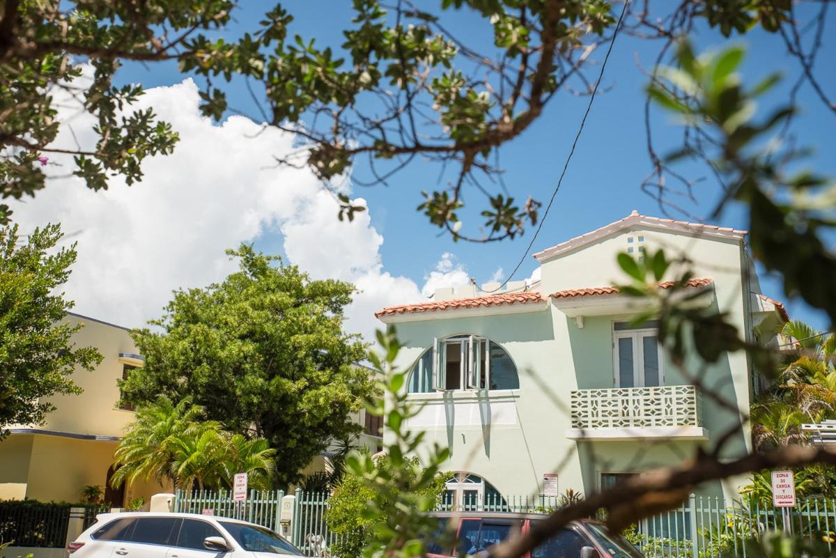 Numero Uno Beach Apartments - Property Image 29