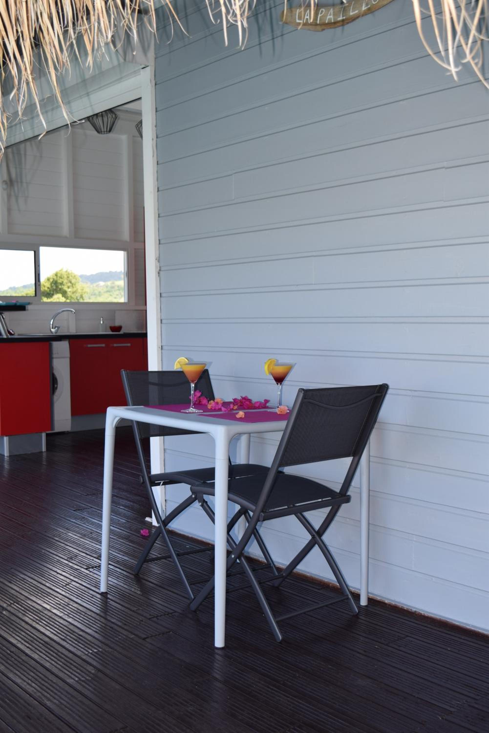 Bungalow la paillote view 4