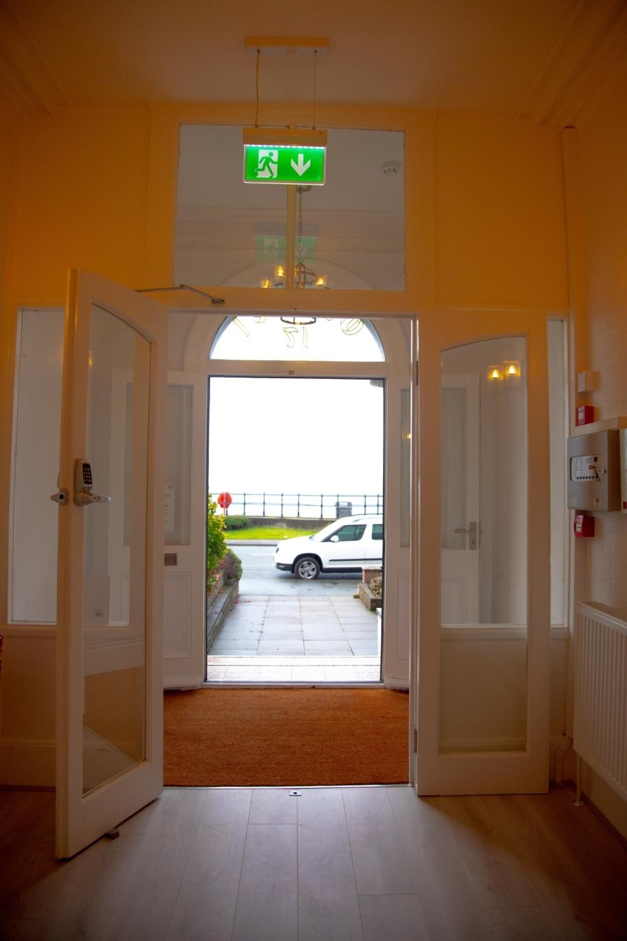 Photo 29