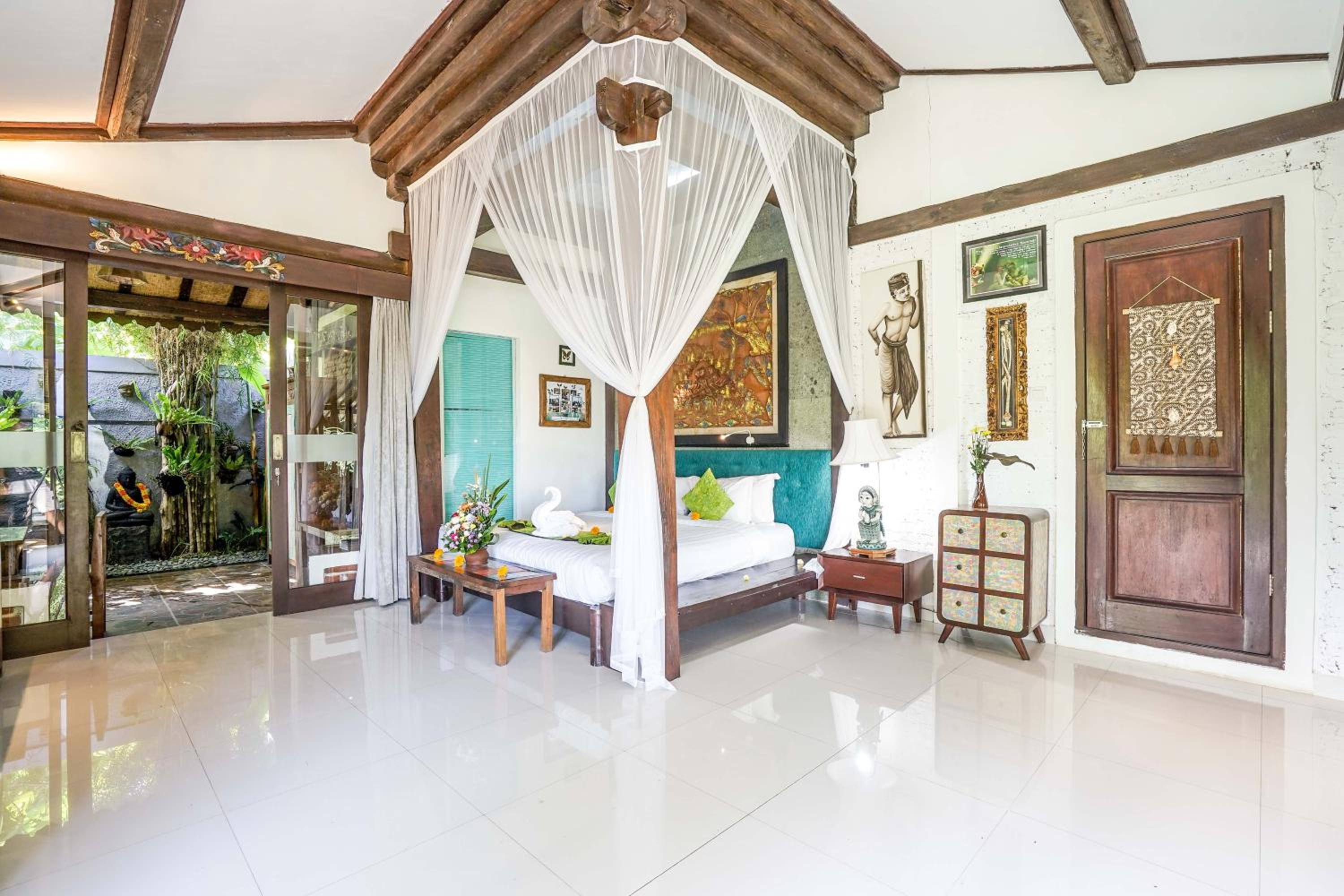 KTS Balinese Villas
