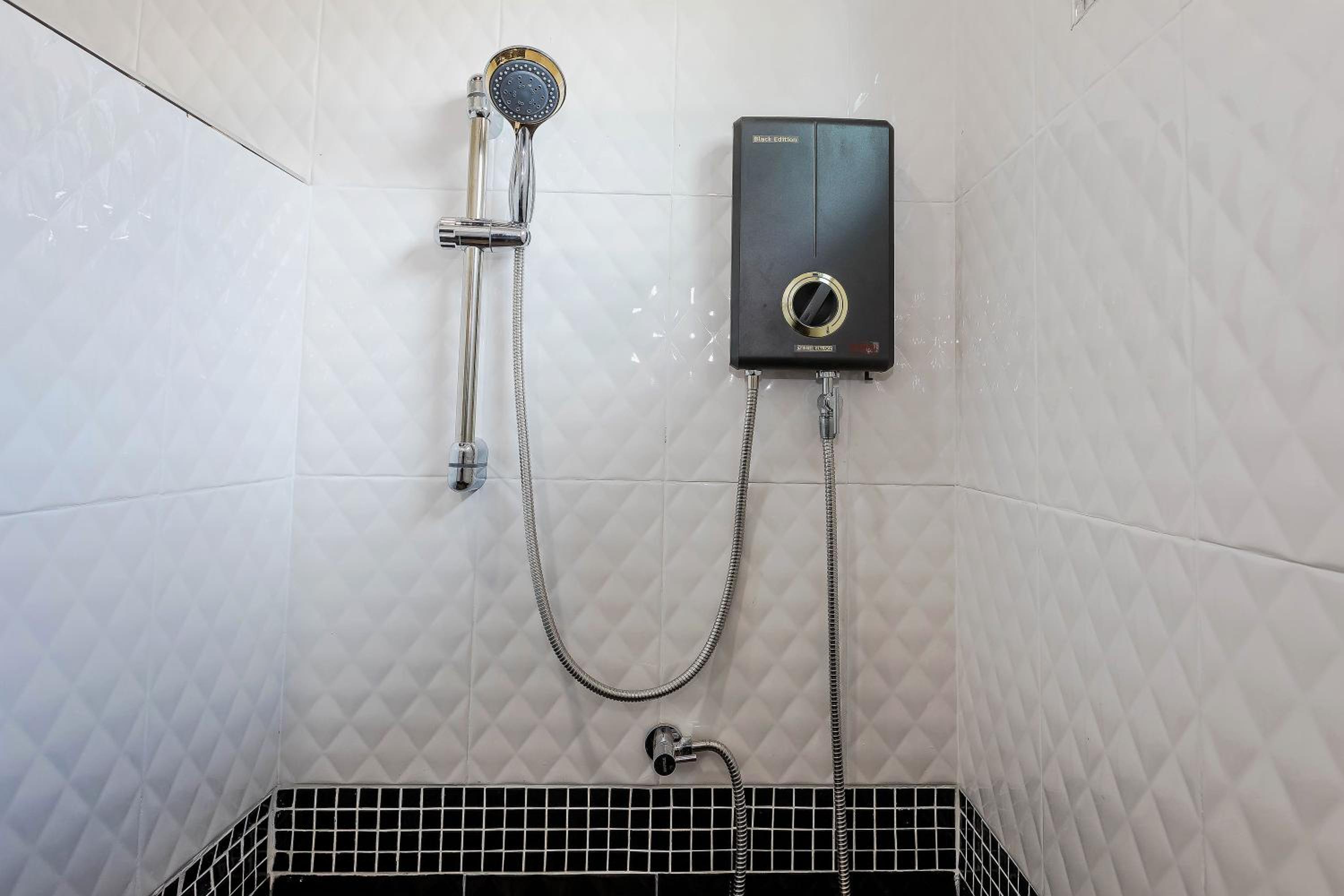 Aonang Oscar Pool Villas - Free Shuttle to Aonang Beach -shared pool - private pool