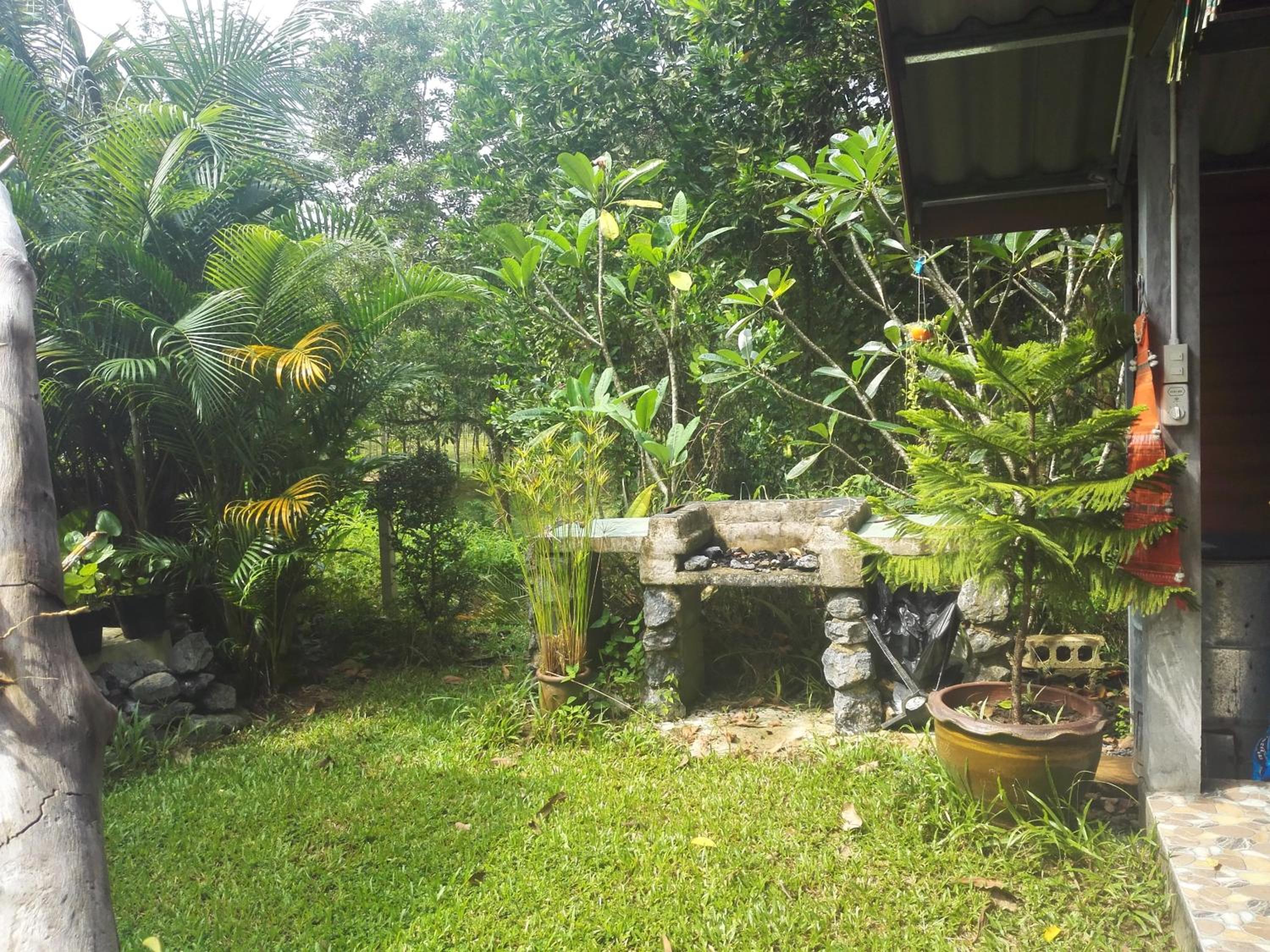 Nananuira Apartment and Room view 3