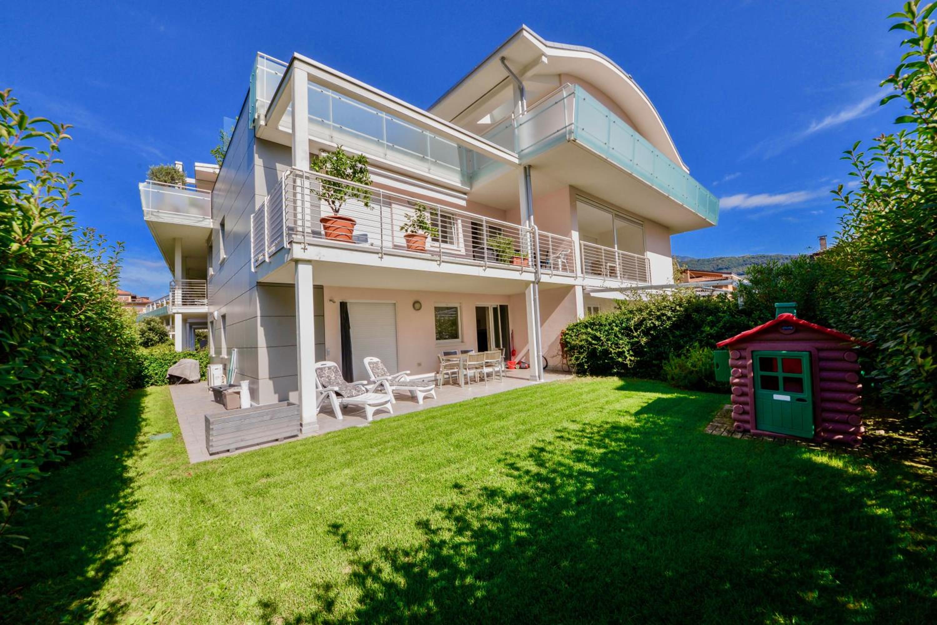 Hotel Private Garden In Paradise - Image 1