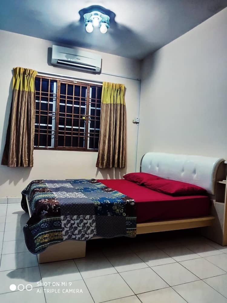 HOMESTAY GOMBAK PERMAI photo 4