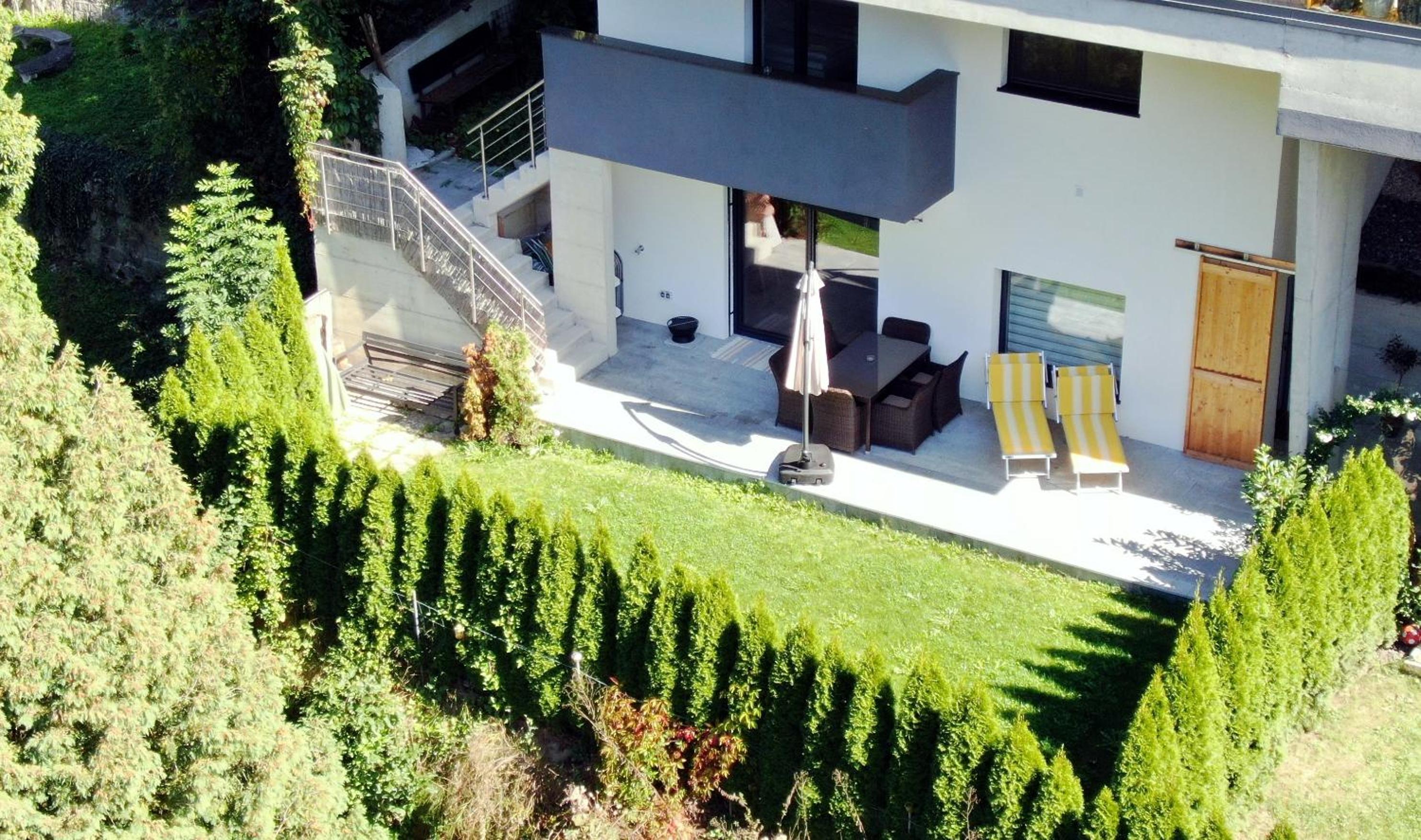 Flamind Holiday Apartments mit Garten und Grill