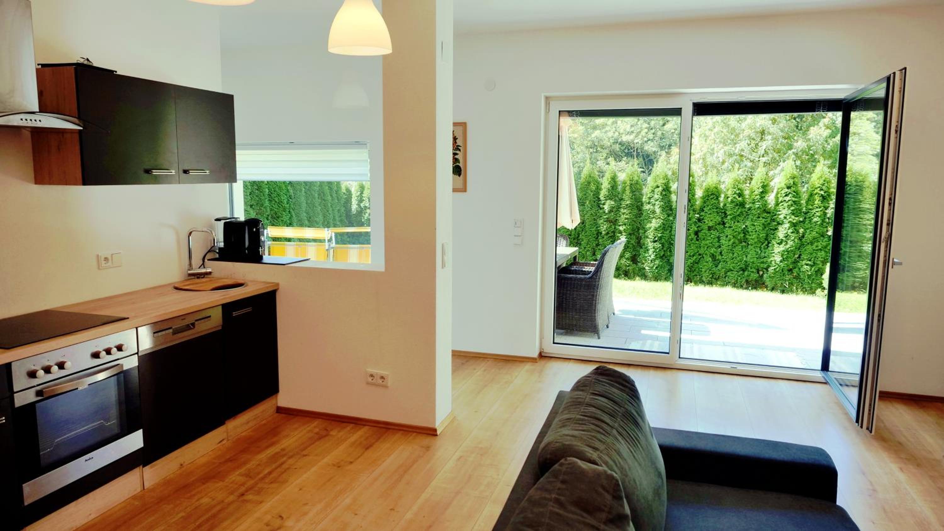 Flamind Holiday Apartments mit Garten und Grill