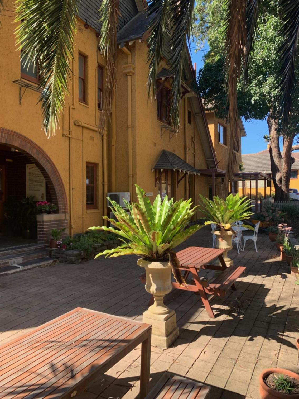 Burwood Bed and Breakfast