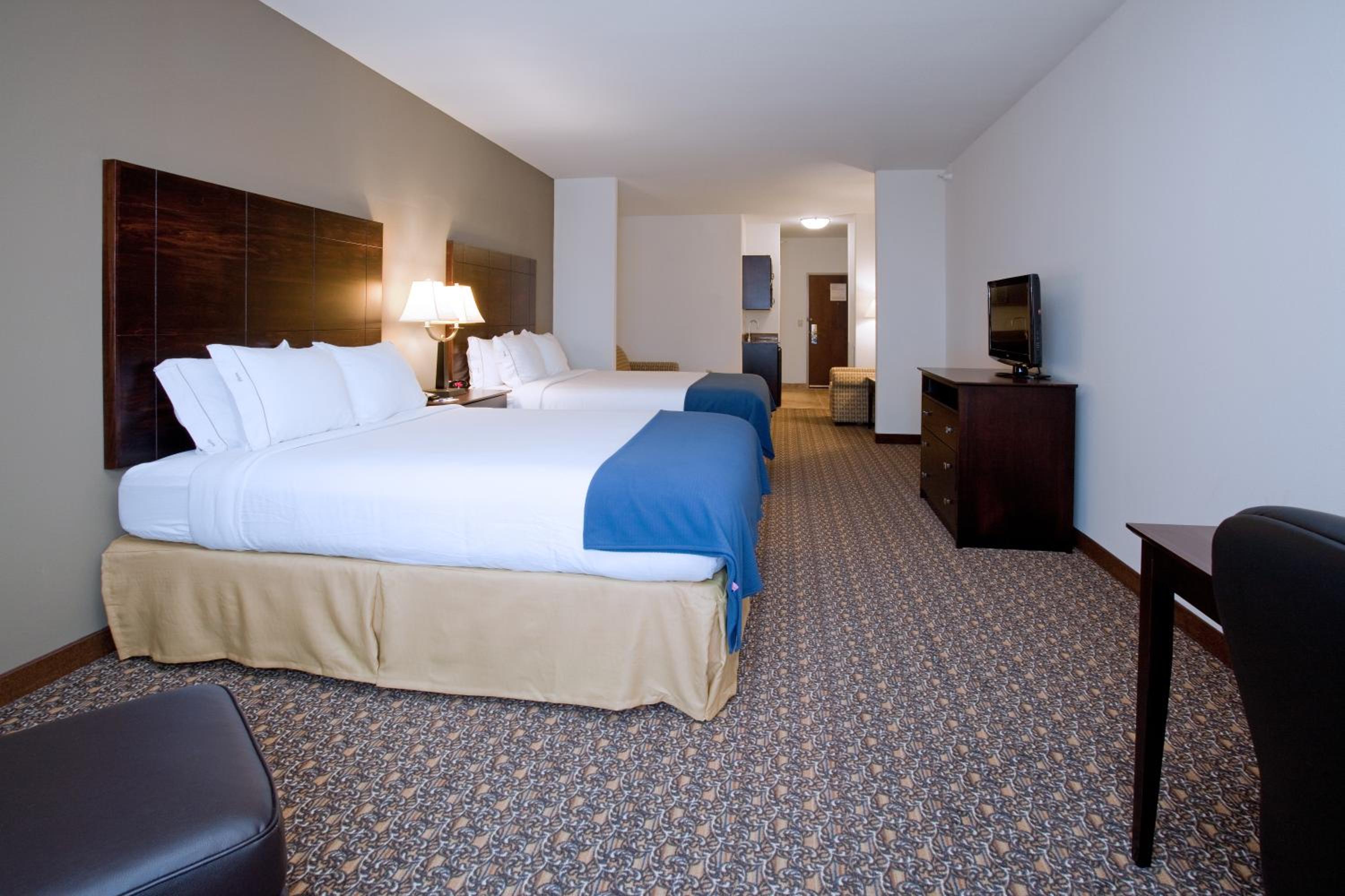 Riverton Vacations - Holiday Inn Express Hotel  Suites Lander, an IHG Hotel - Property Image 4