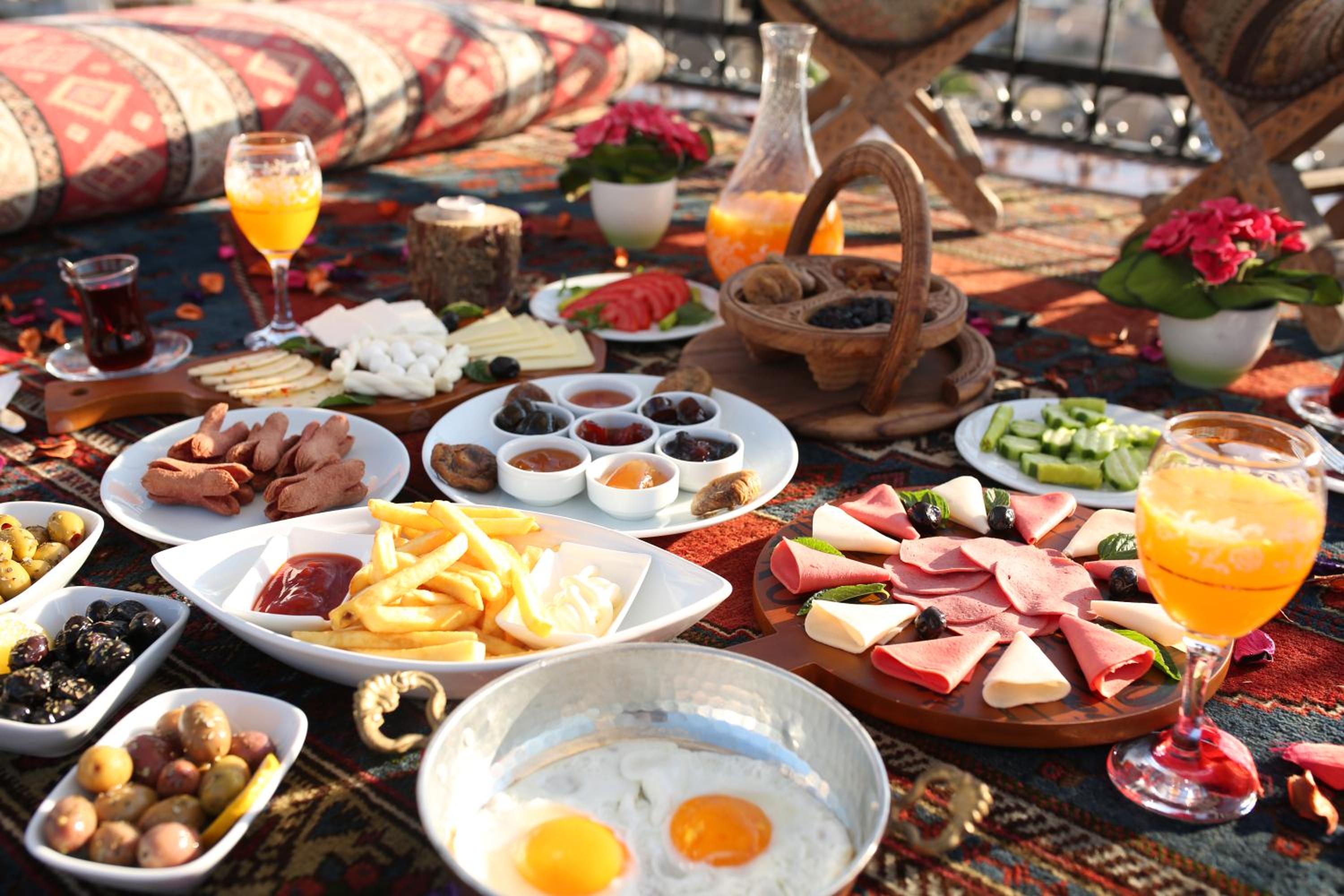 Maccan Cave Hotel - Image 141