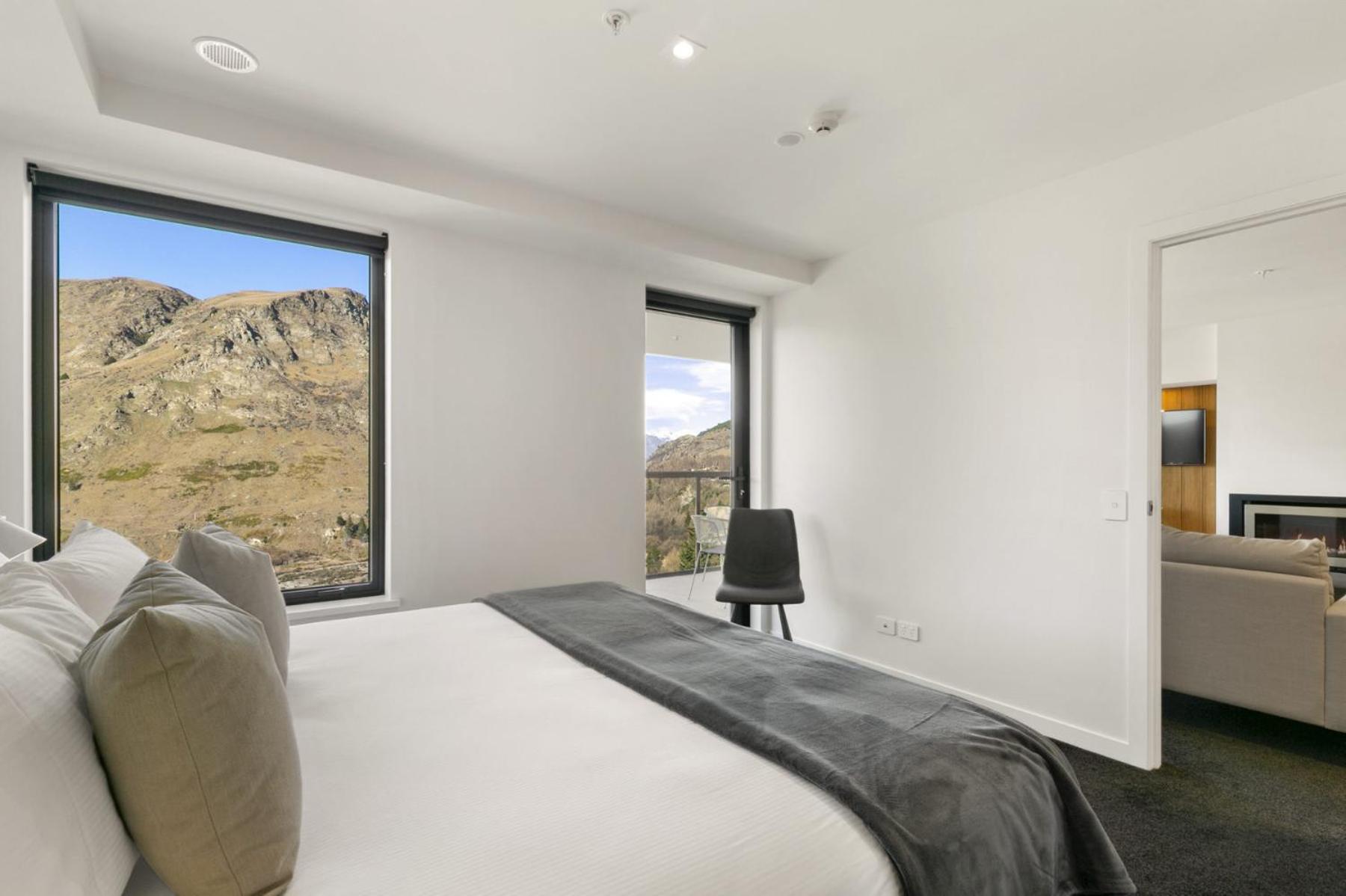 Rihir Apartment at the base of Coronet Peak view 5