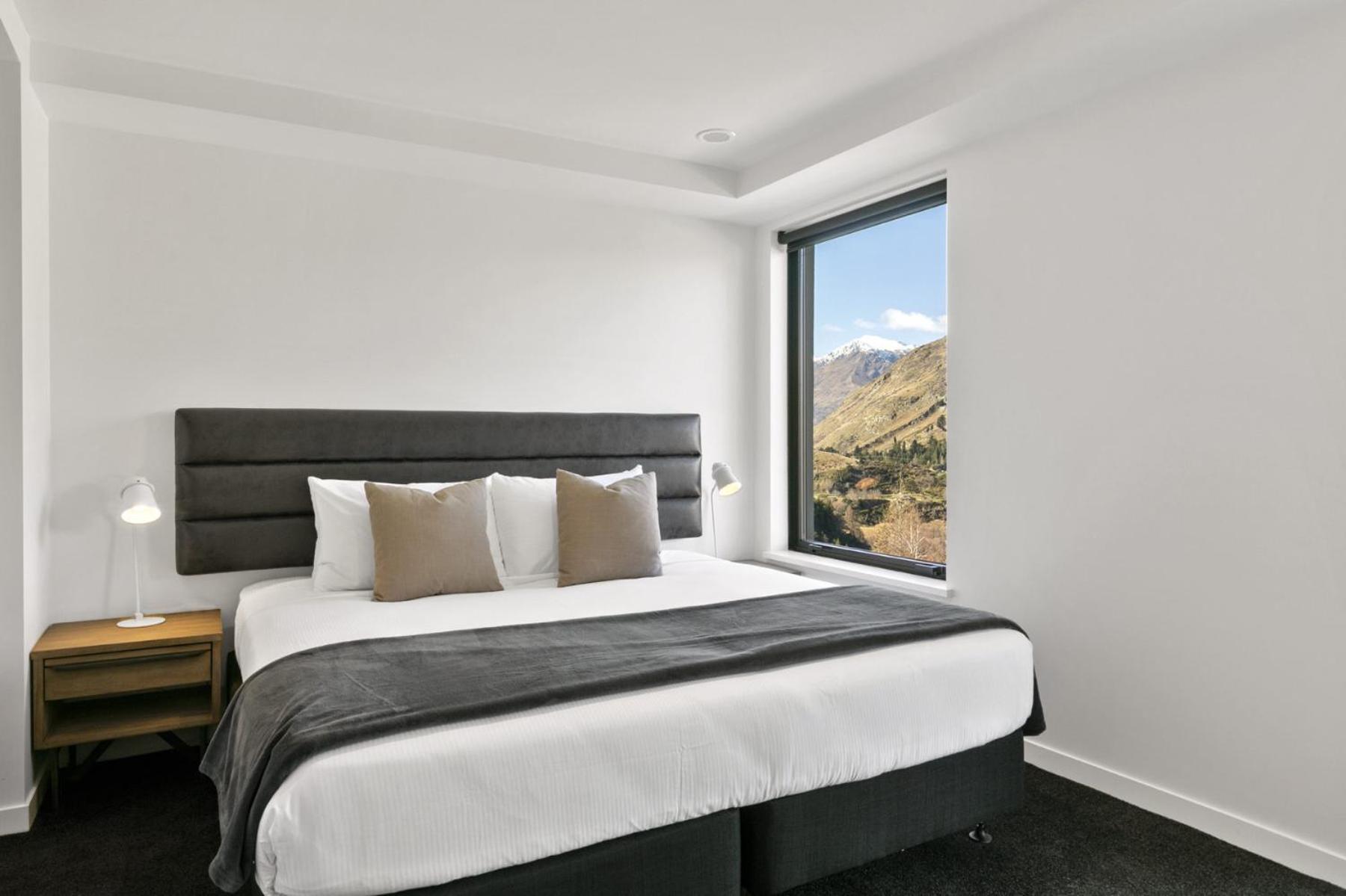 Rihir Apartment at the base of Coronet Peak view 3