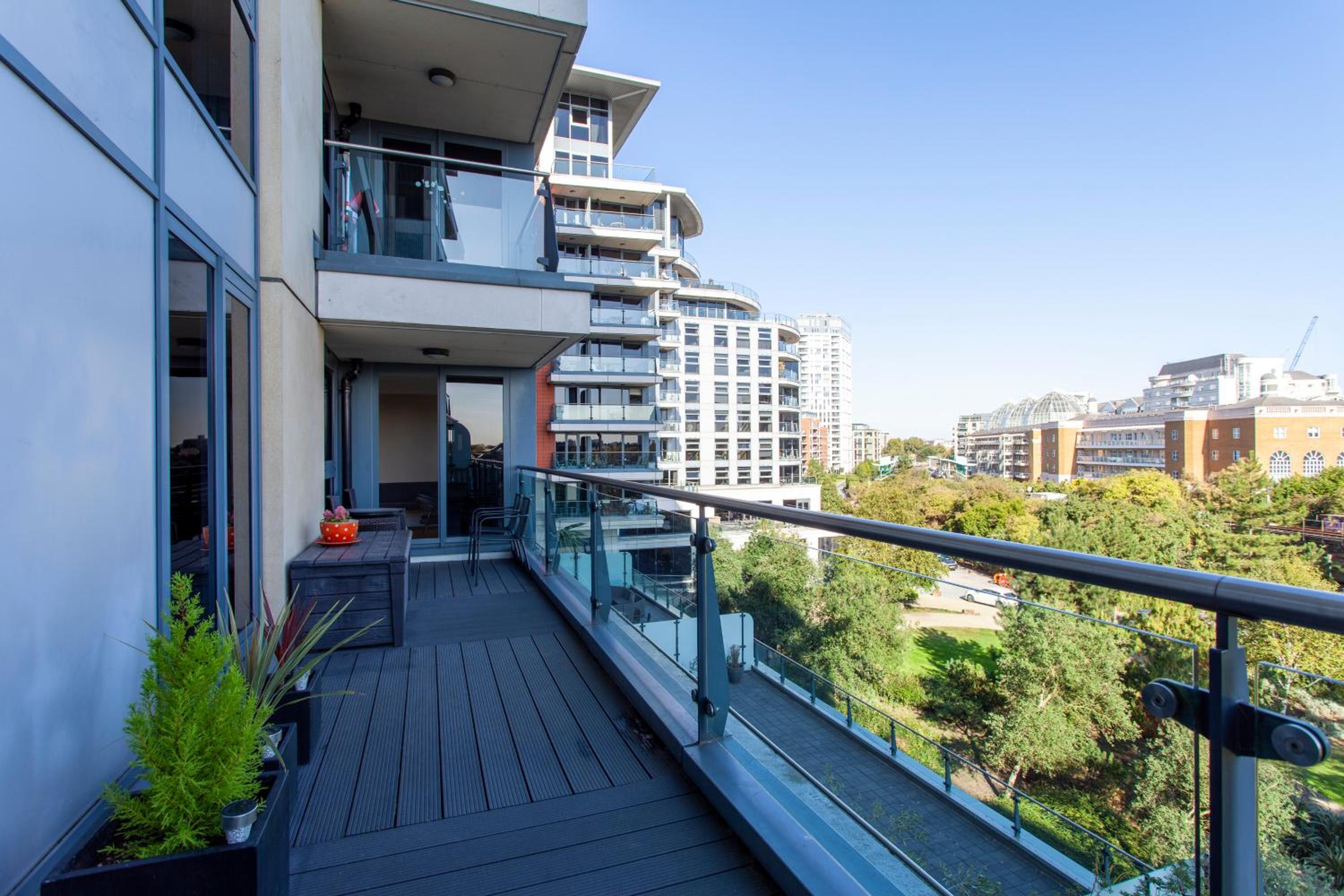 balcony