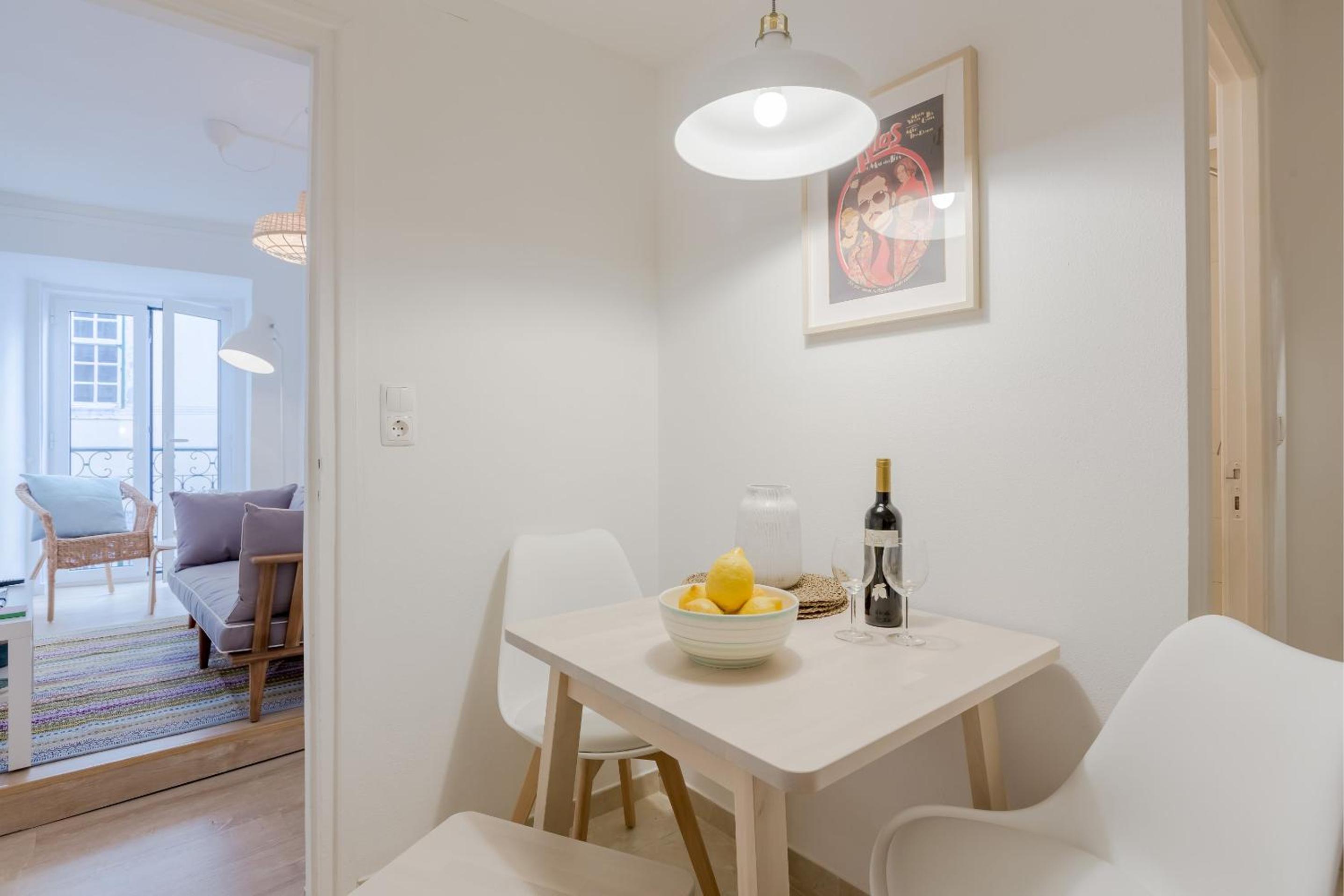 Sunny Bairro Alto & Chiado Apartment, By TimeCooler view 5