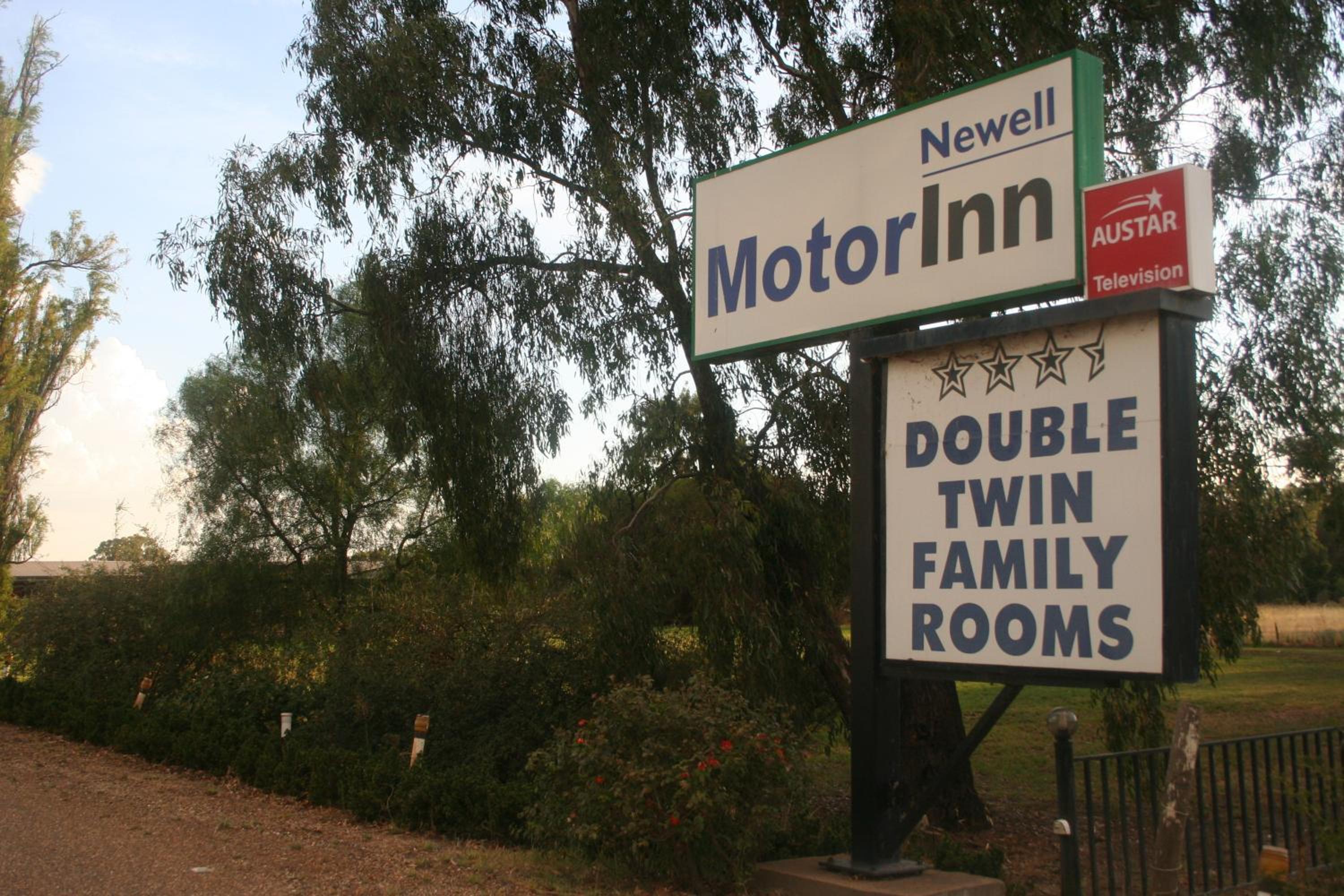 Newell Motor Inn Narrandera