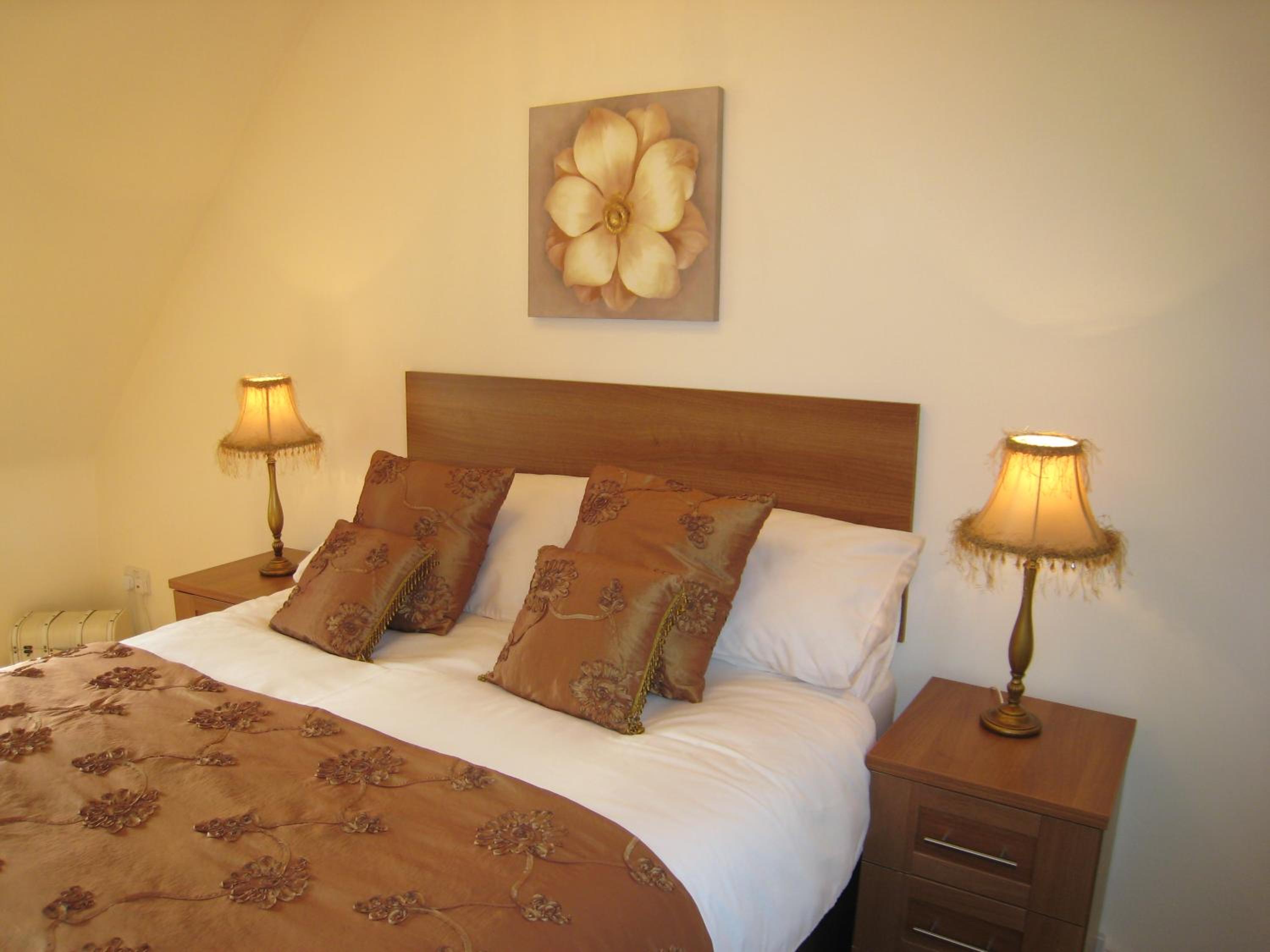 Measure Cottage - Sleeps 4 - Private Hot tub and garden view 4