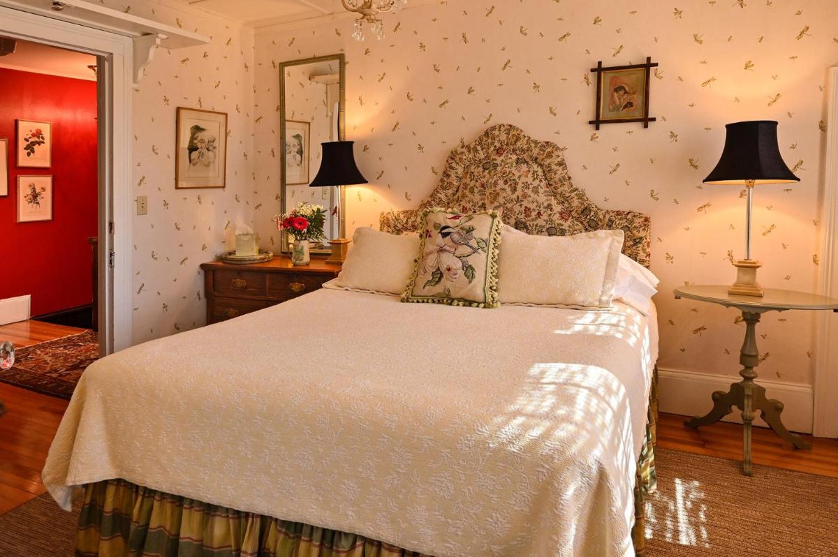 Hilltop House Bed Breakfast - Property Image 12