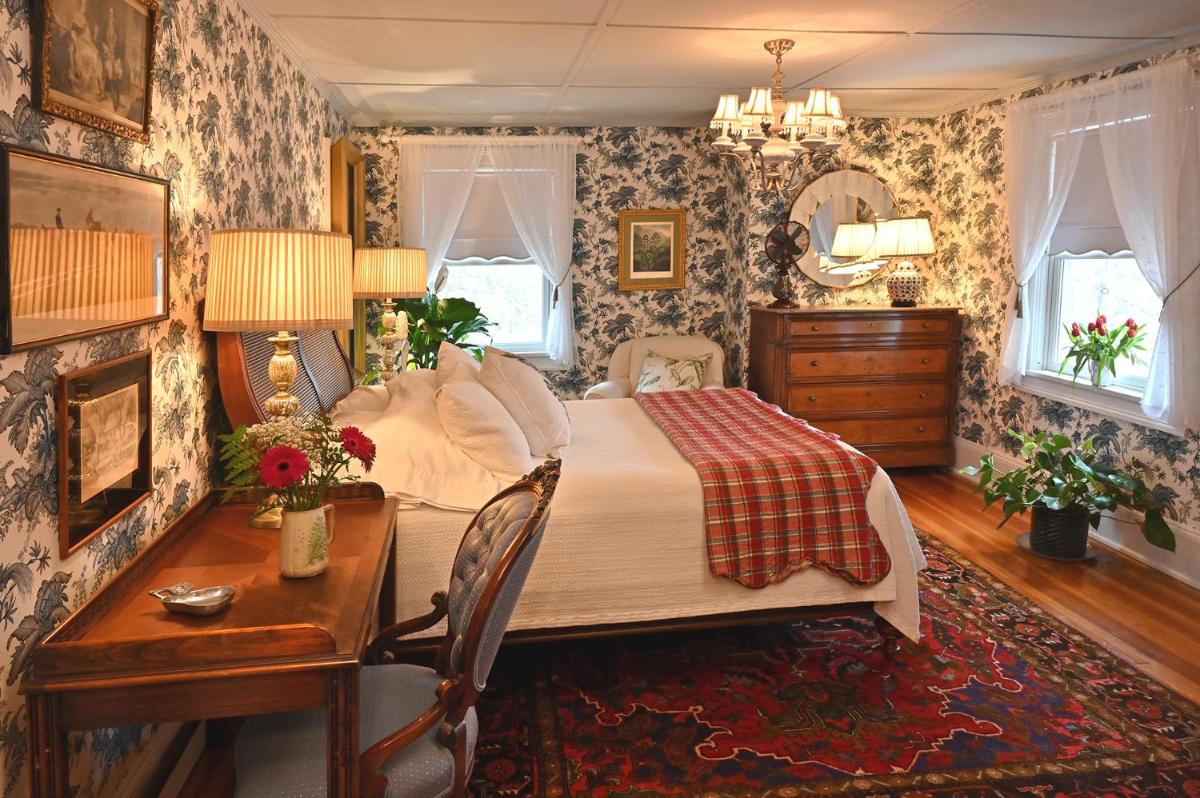 Hilltop House Bed Breakfast - Property Image 41