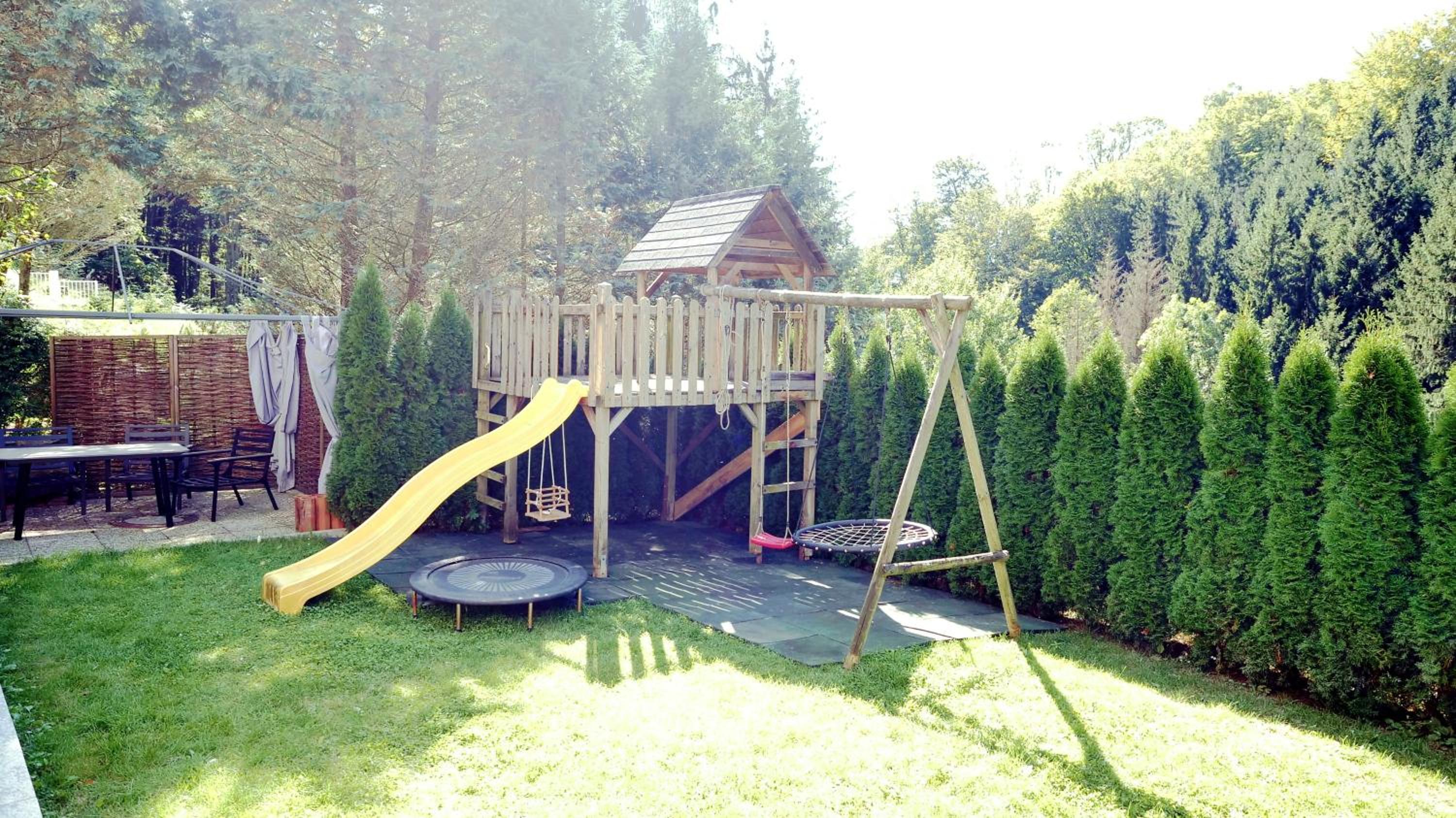 Flamind Holiday Apartments mit Garten und Grill