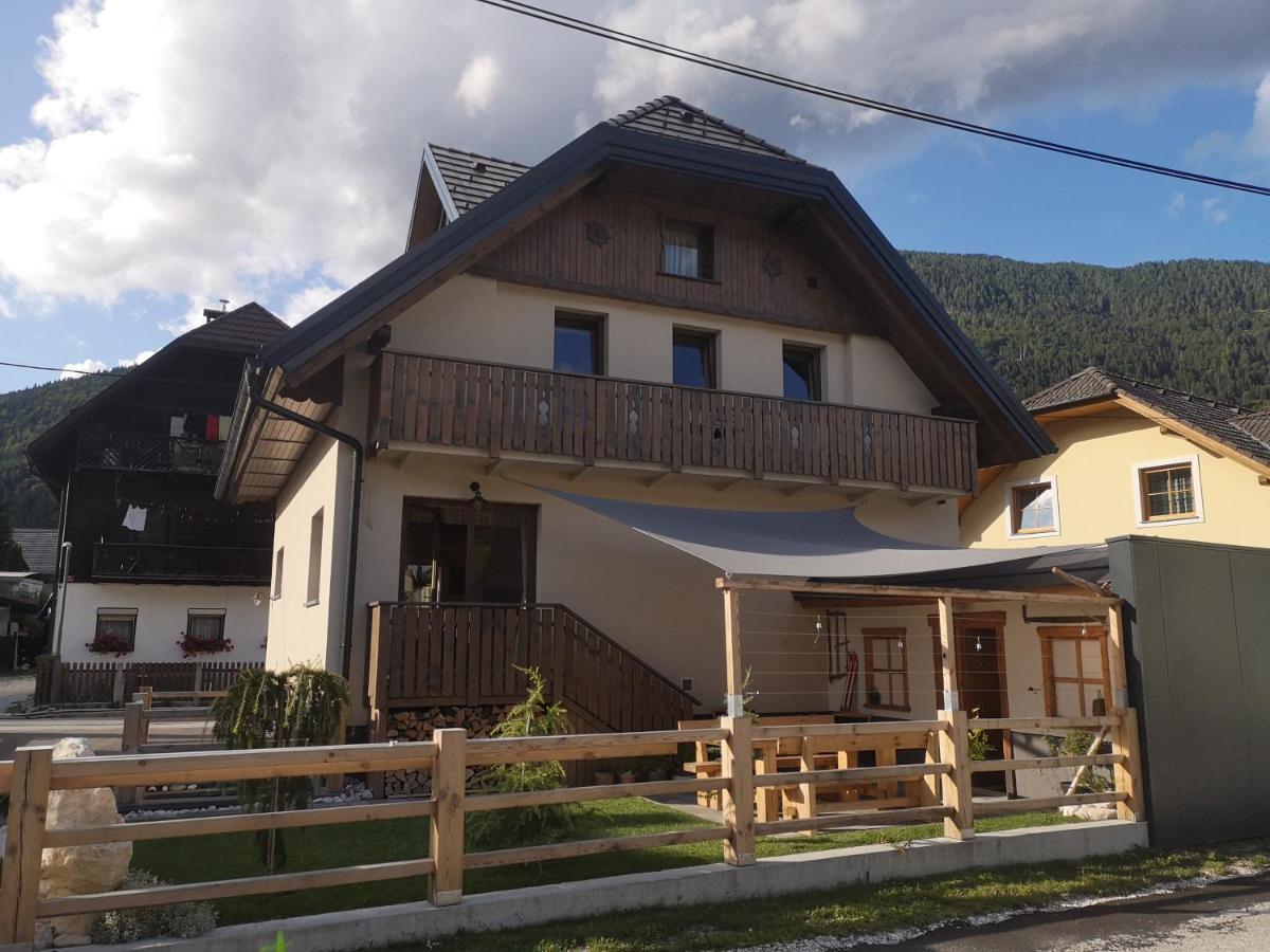 Hotel HiŠa Pod Gorami-house With Wellness