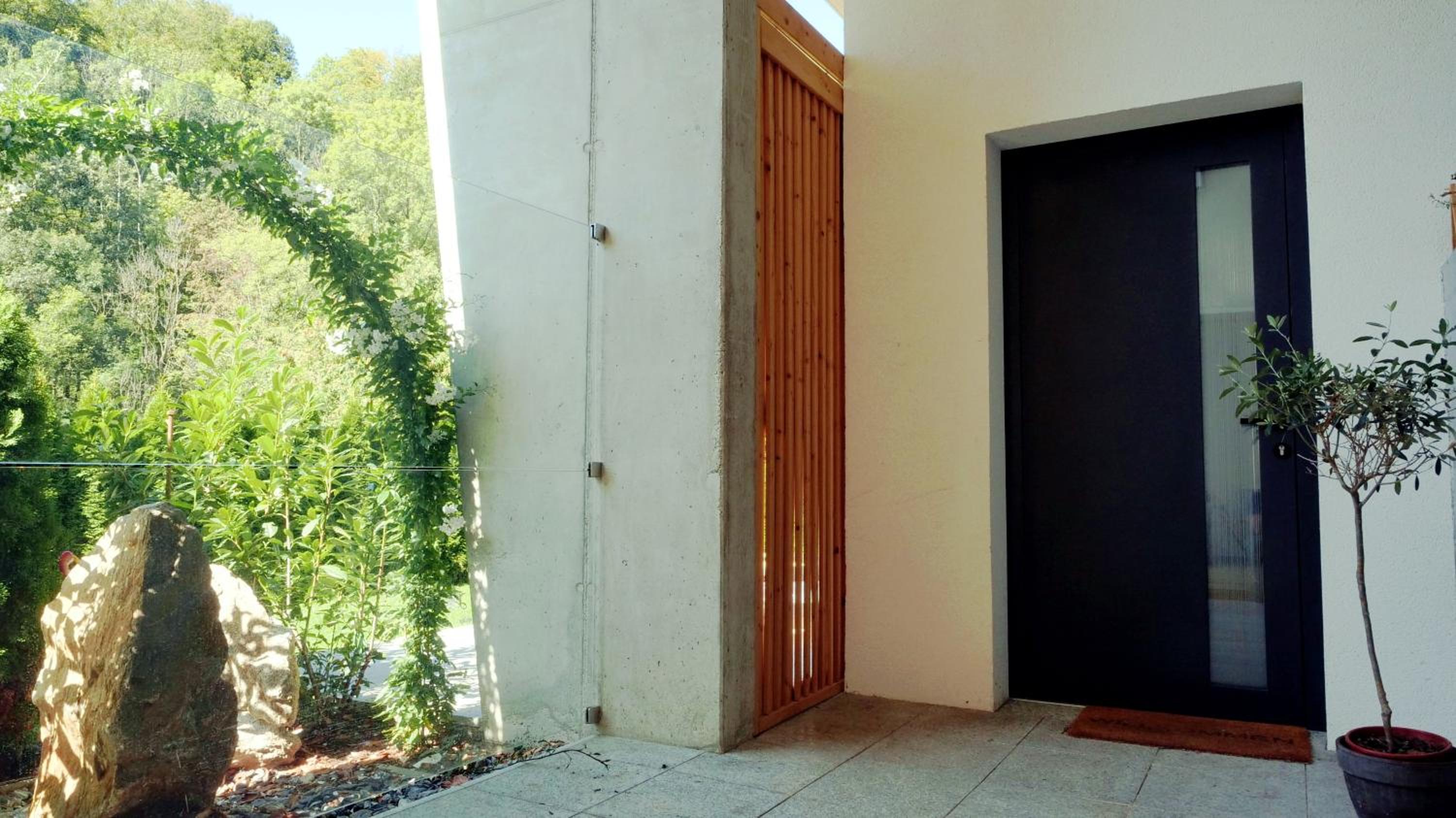 Flamind Holiday Apartments mit Garten und Grill