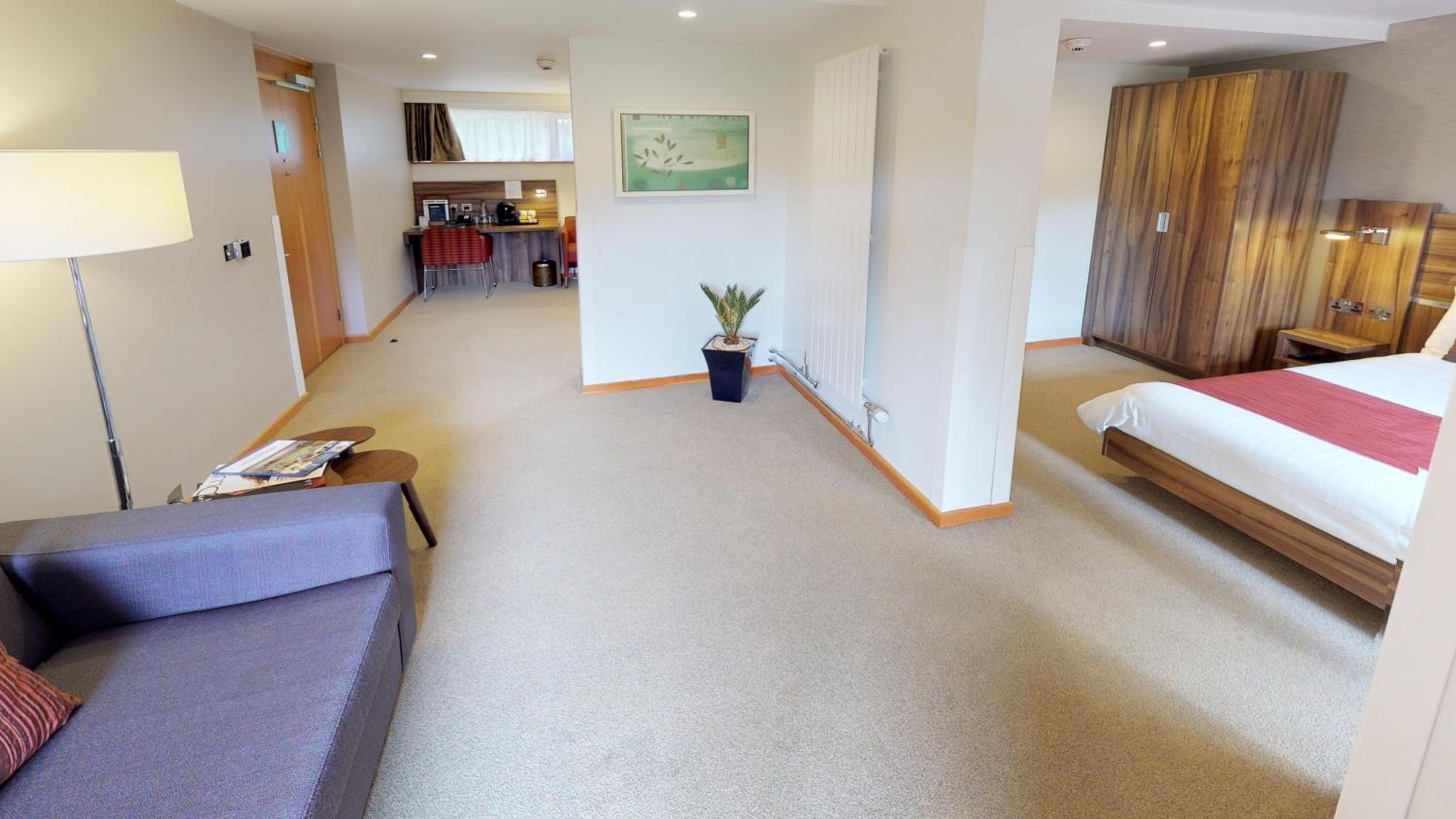 Leicester Vacations - College Court Hotel - Property Image 2